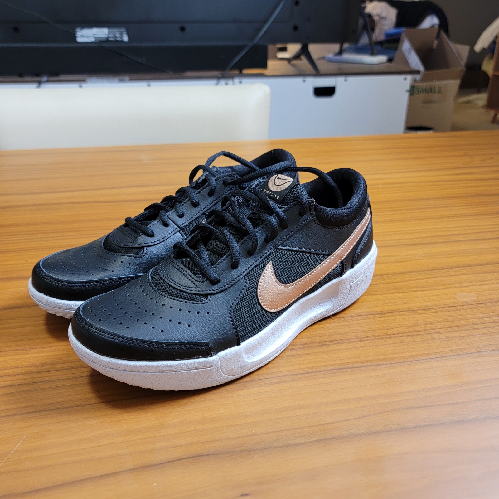 Wmns NikeCourt Zoom Lite 3 Black Metallic Red Bronze Sz 7.5 (24)