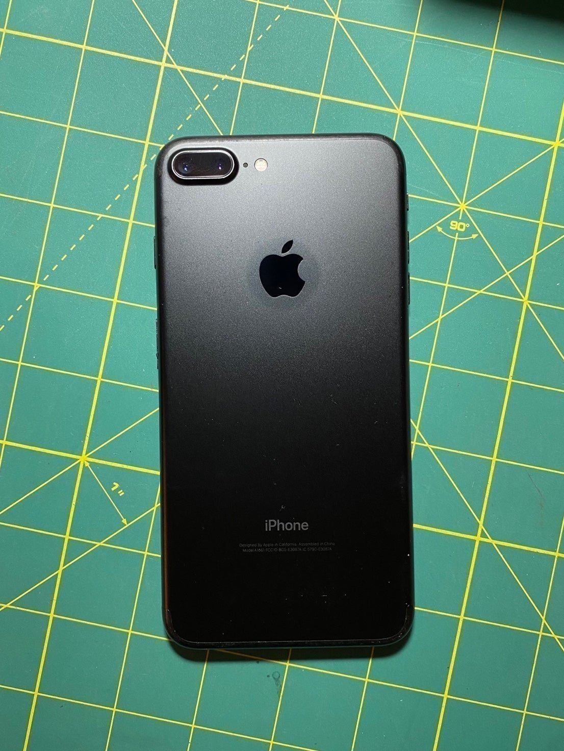 最新発見 iPhone 7 Black Matte 128GB Plus スマートフォン本体