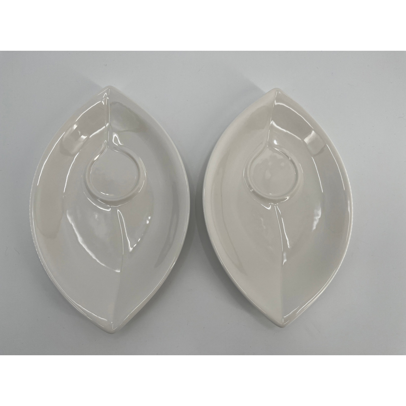 Villeroy & Boch Palm Snack Plate Set of 2 White Ceramic Leaf Shape