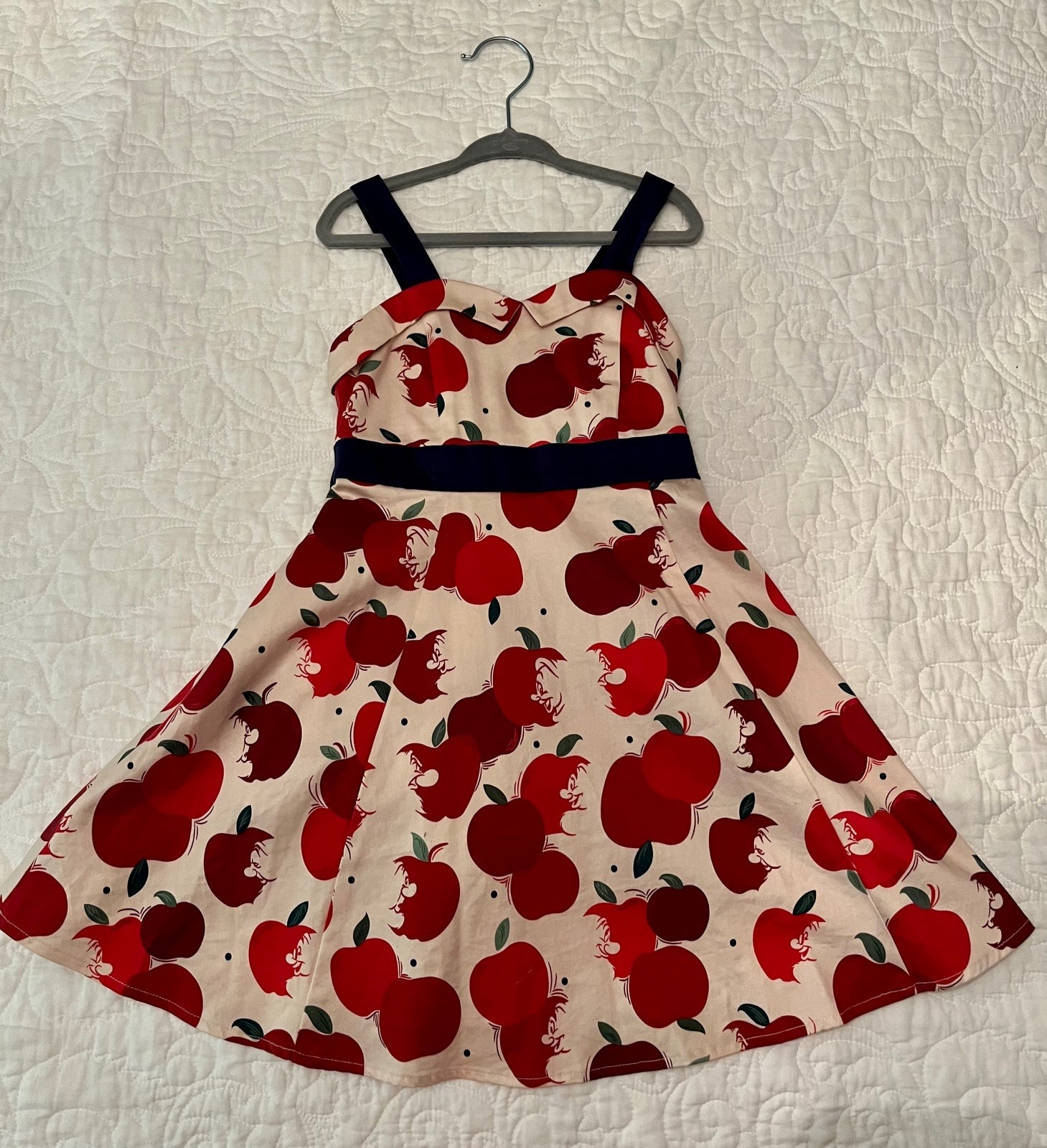 NWOT DISNEY XS SNOW WHITE DRESS