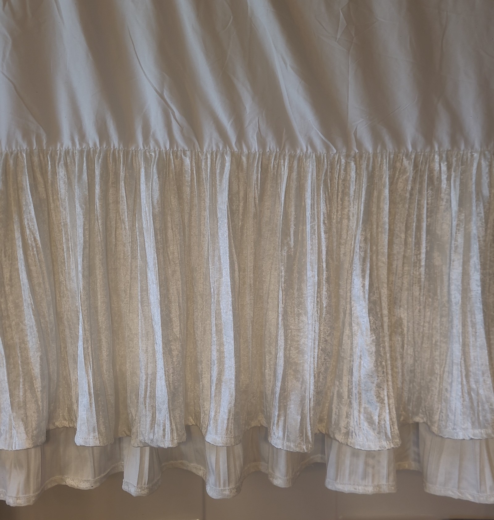 Ivory Crushed Velvet Crib Skirt