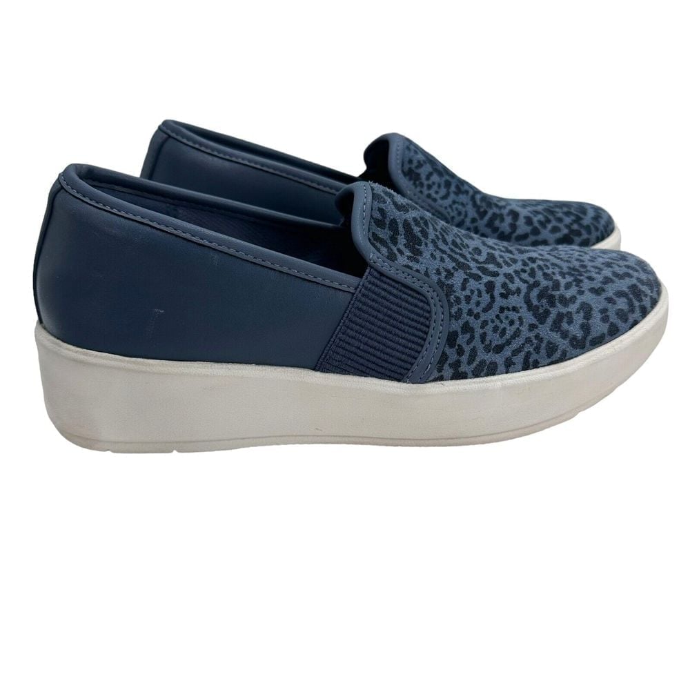 Clarks Collection Womens Layton Petal Blue Round Toe Slip On Shoes Size 8.5