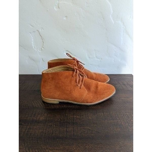 Clarks Originals Women's Phenia Suede Desert Rust Ankle Boot - Size 8.5