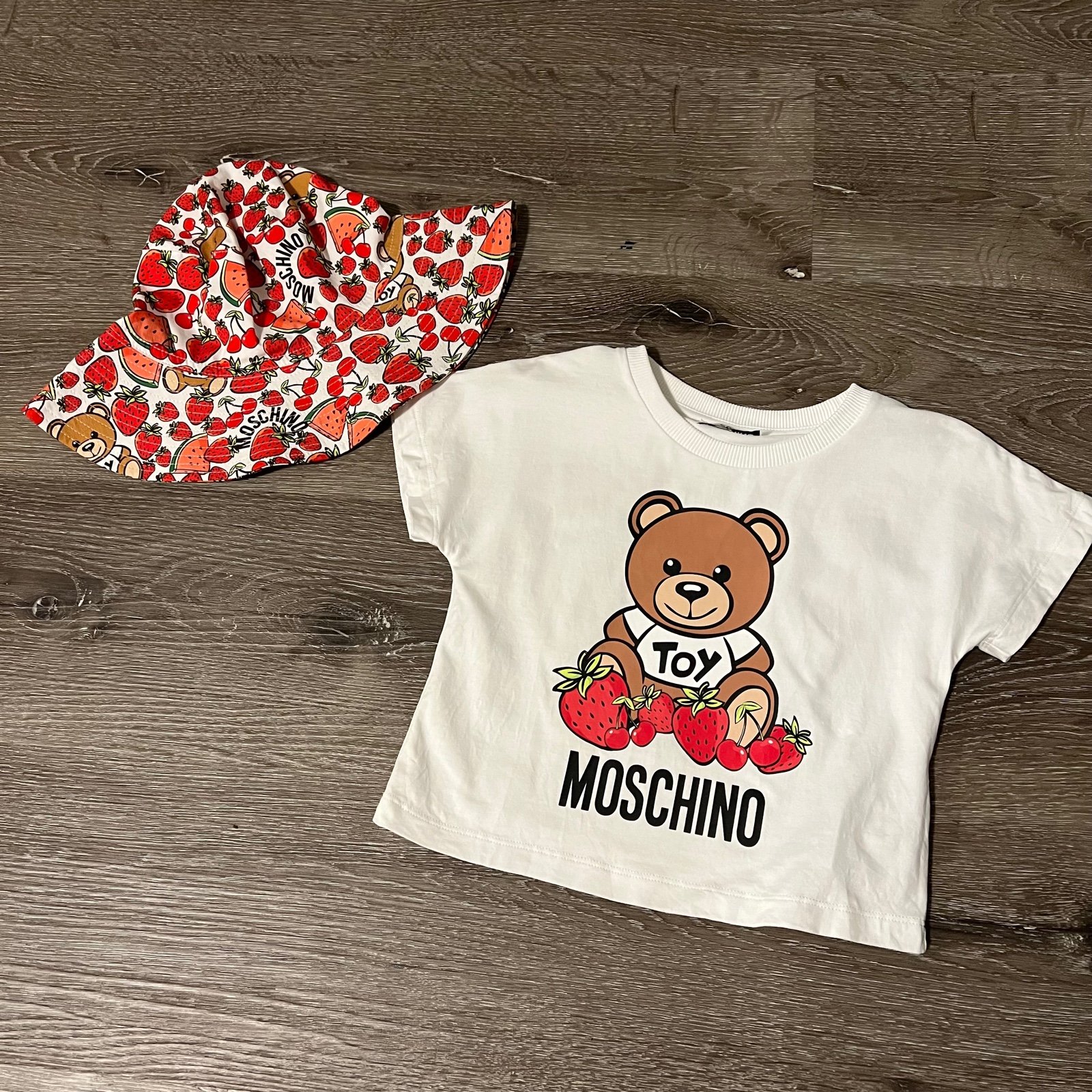 Moschino Fruit Set
