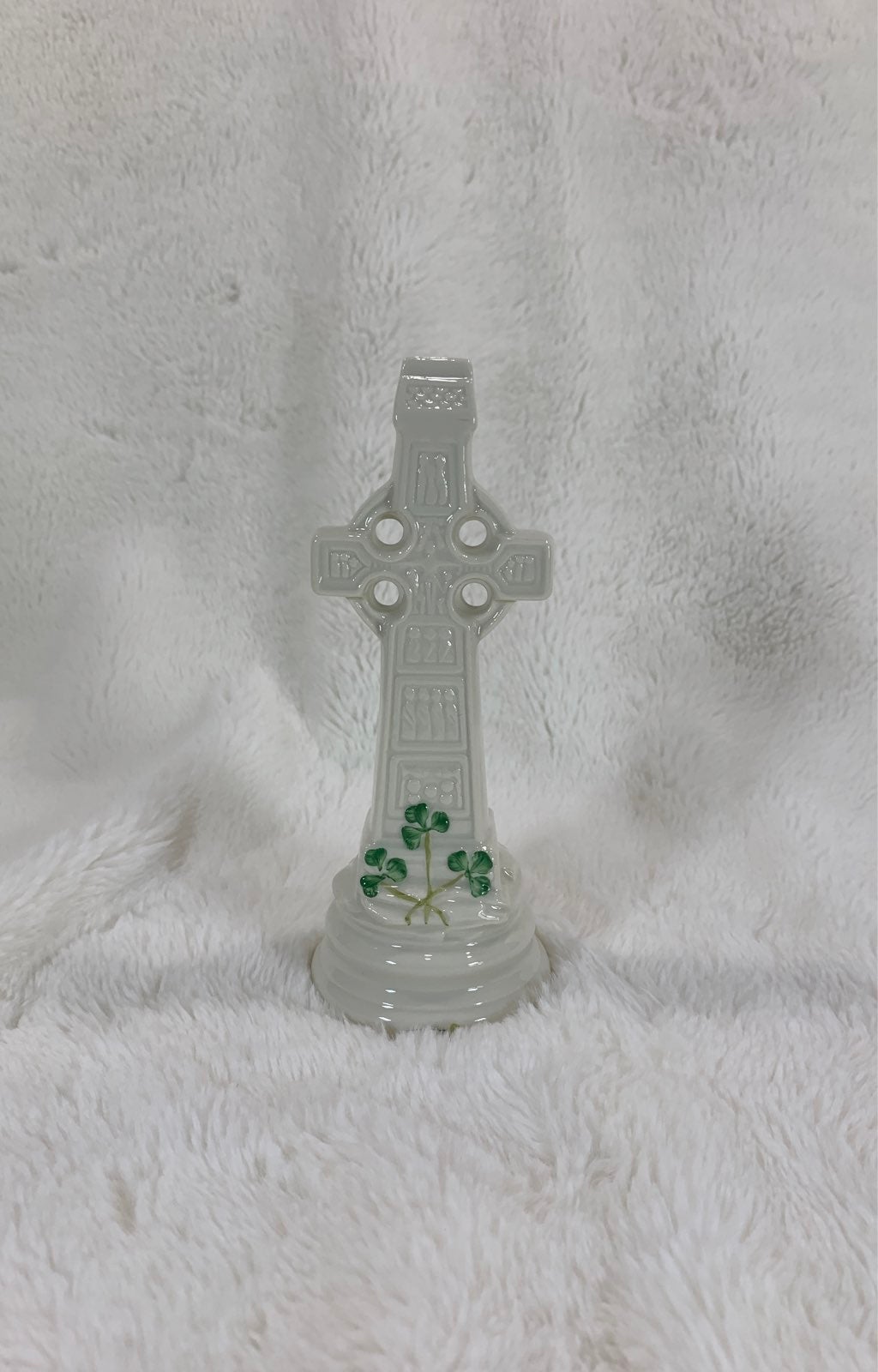 Belleek Ireland Celtic High Cross Shamrock