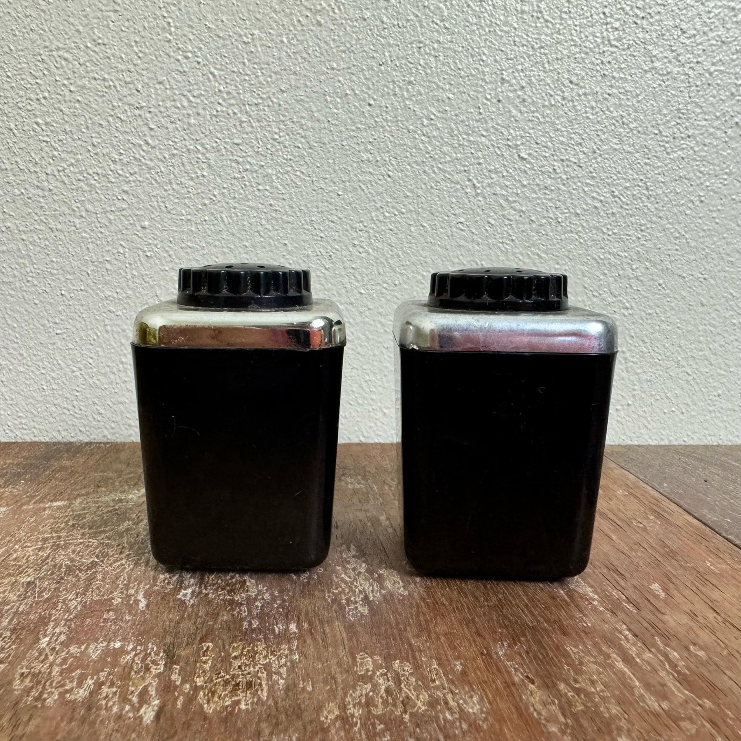 Vintage Retro Steri-lite Black plastic chrome salt & pepper shakers Fitchburg MA - Sterilite
