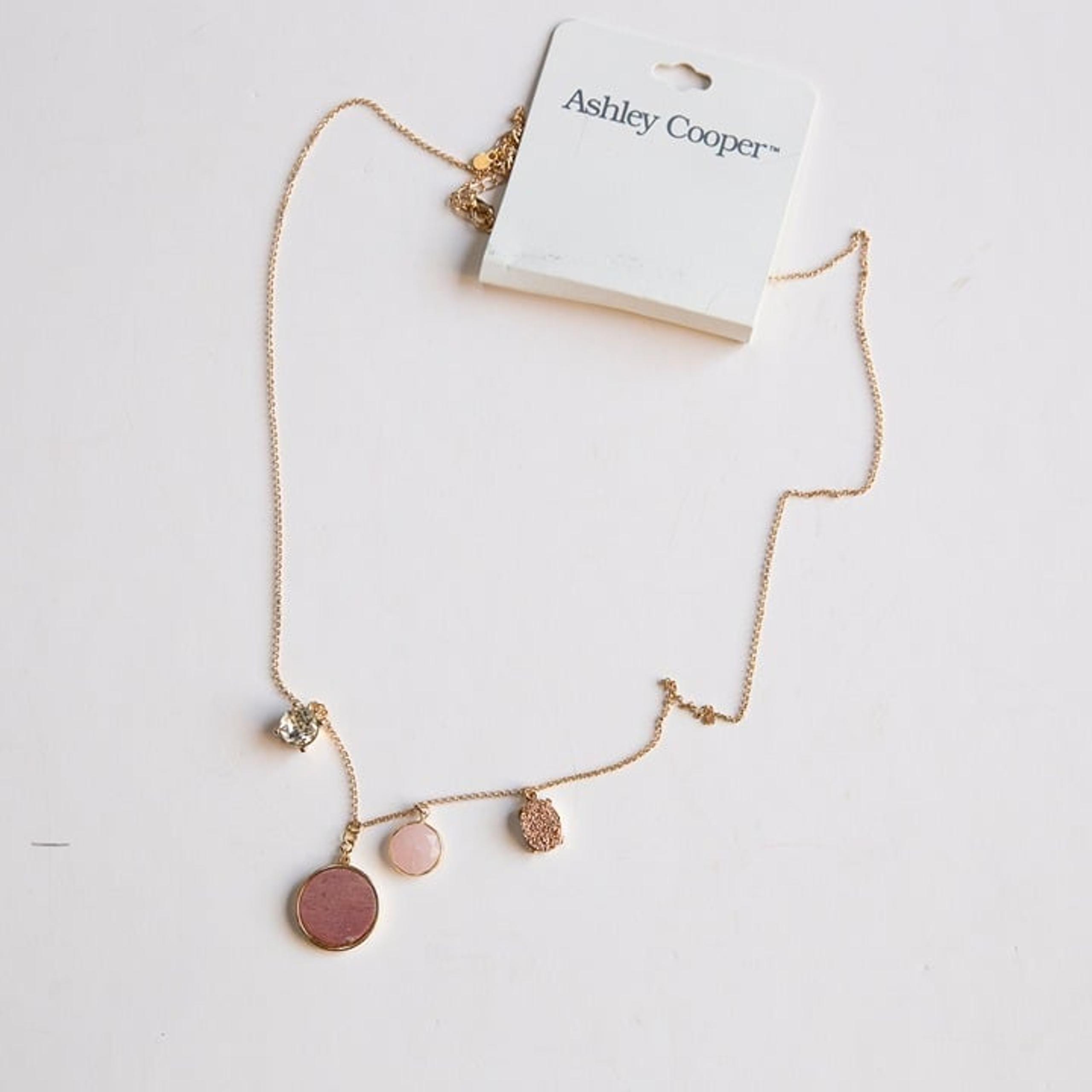 Ashley cooper necklace NWT
