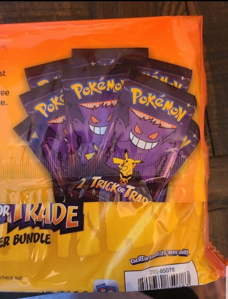 Trick or trade booster bundle halloween pokemon