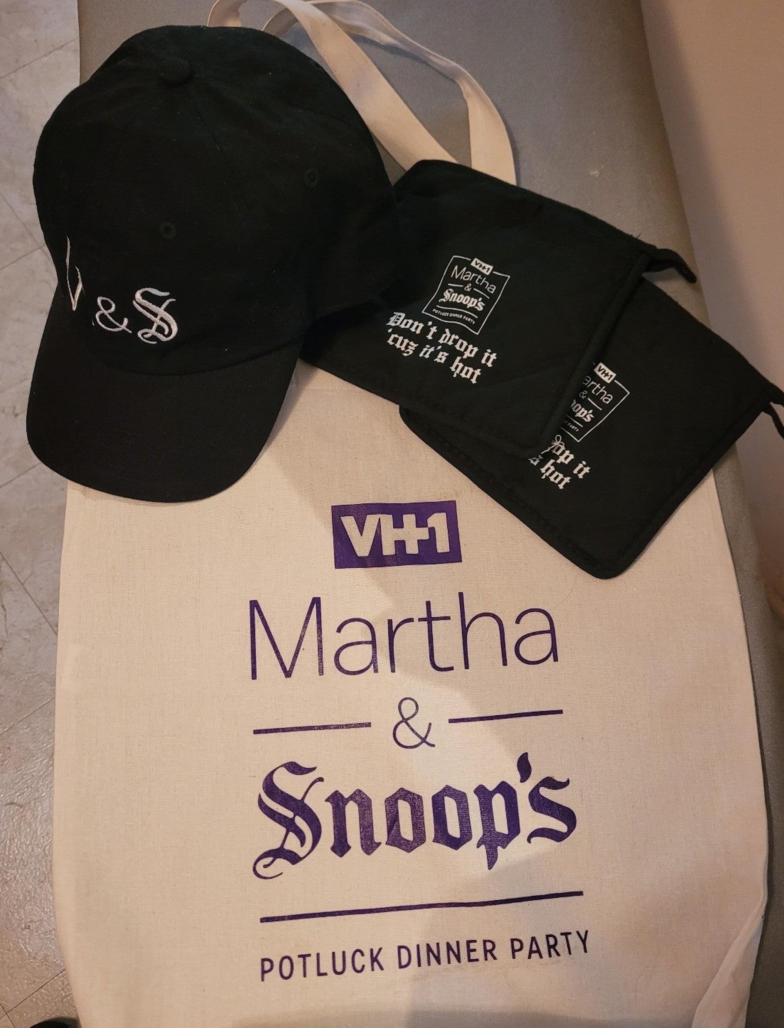 Collector's item. Snoop Dogg and Martha Stewart Pot Luck Dinner Party Goodie Bag