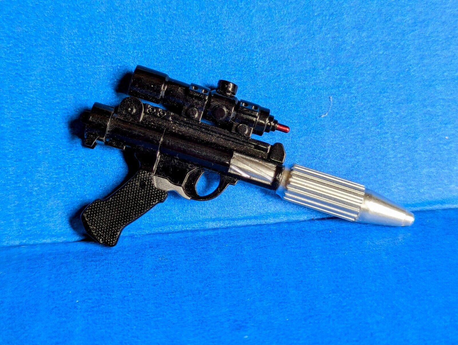 Sideshow Hot Toys 1/6 Death Star Gunner & Rebel DH-17 Blaster Pistol