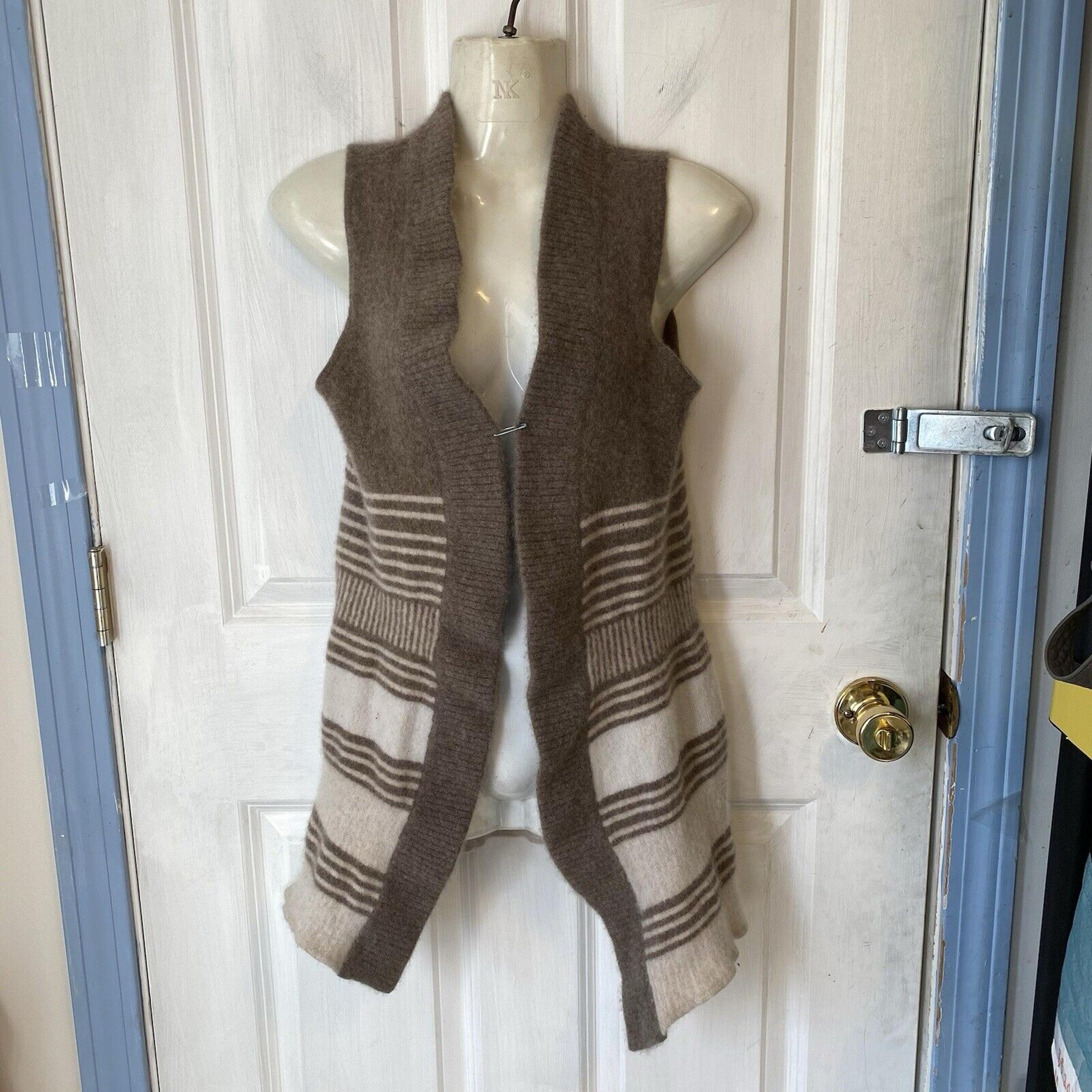 Only Mine Sleeveless Vest Cardigan 2-Ply 100% Cashmere Sz S GrayTan Striped Soft