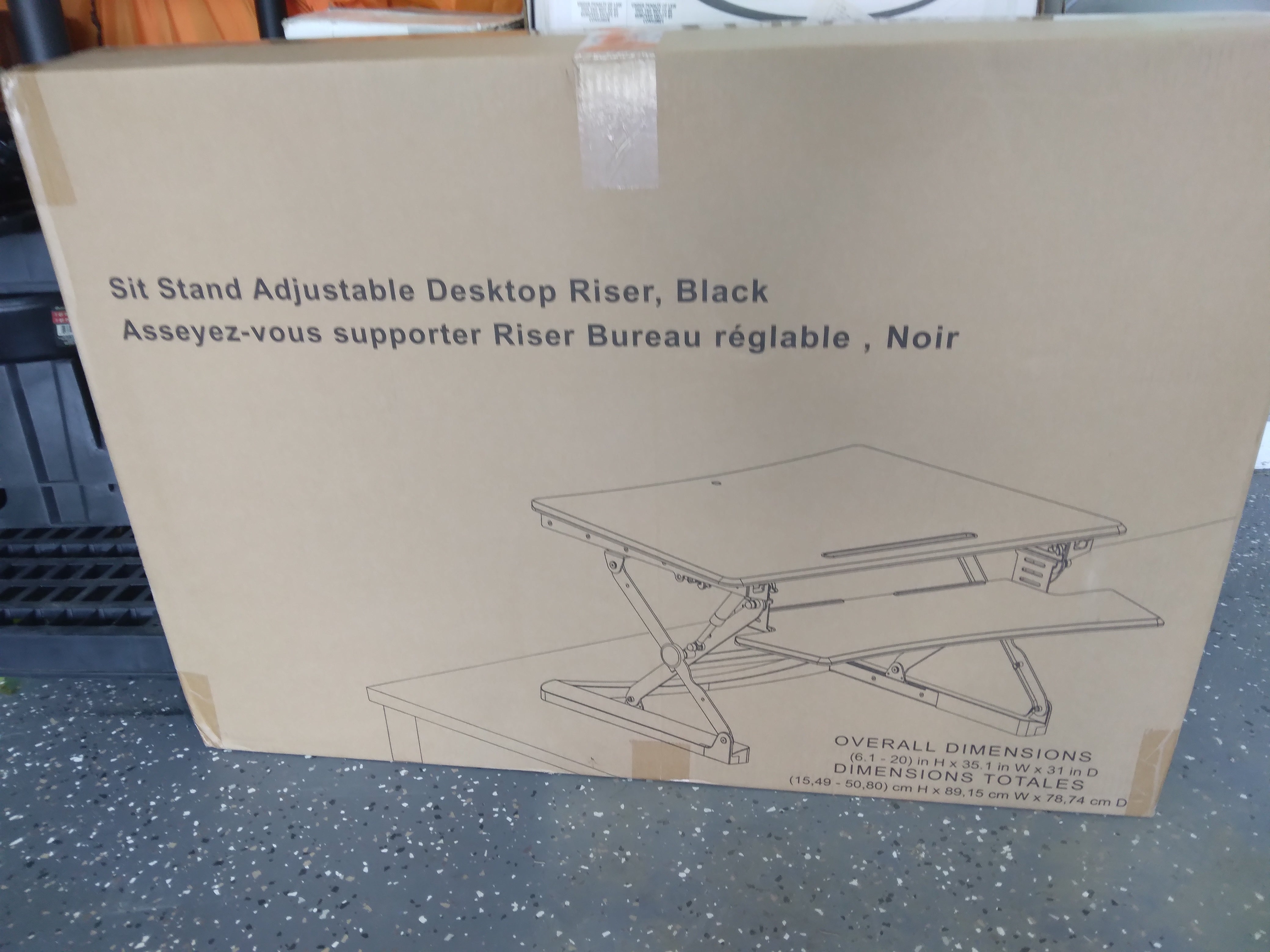 Adjustable stand up desk