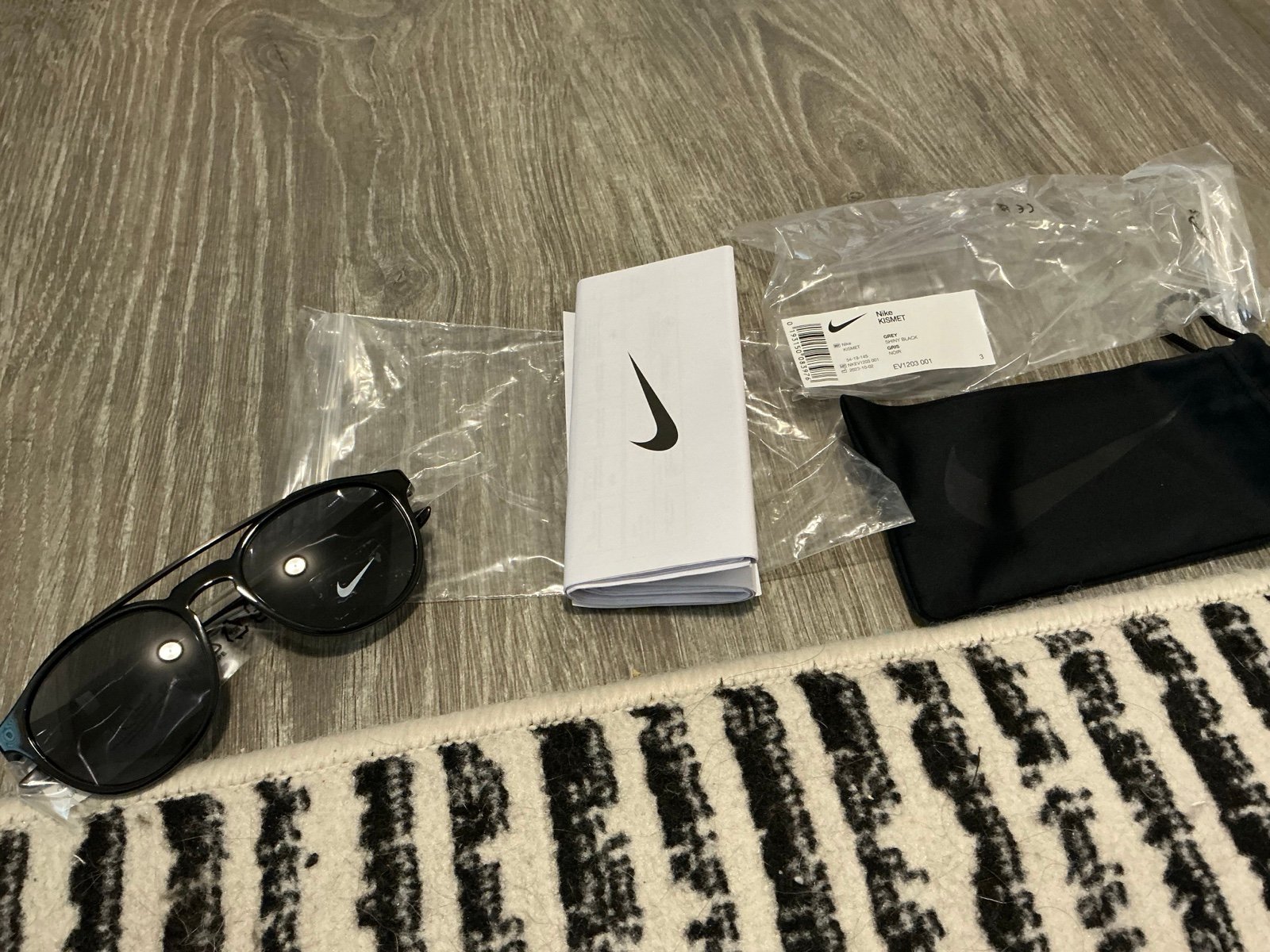 Nike Kismet Sunglasses EV1203-001 Shiny Black Grey