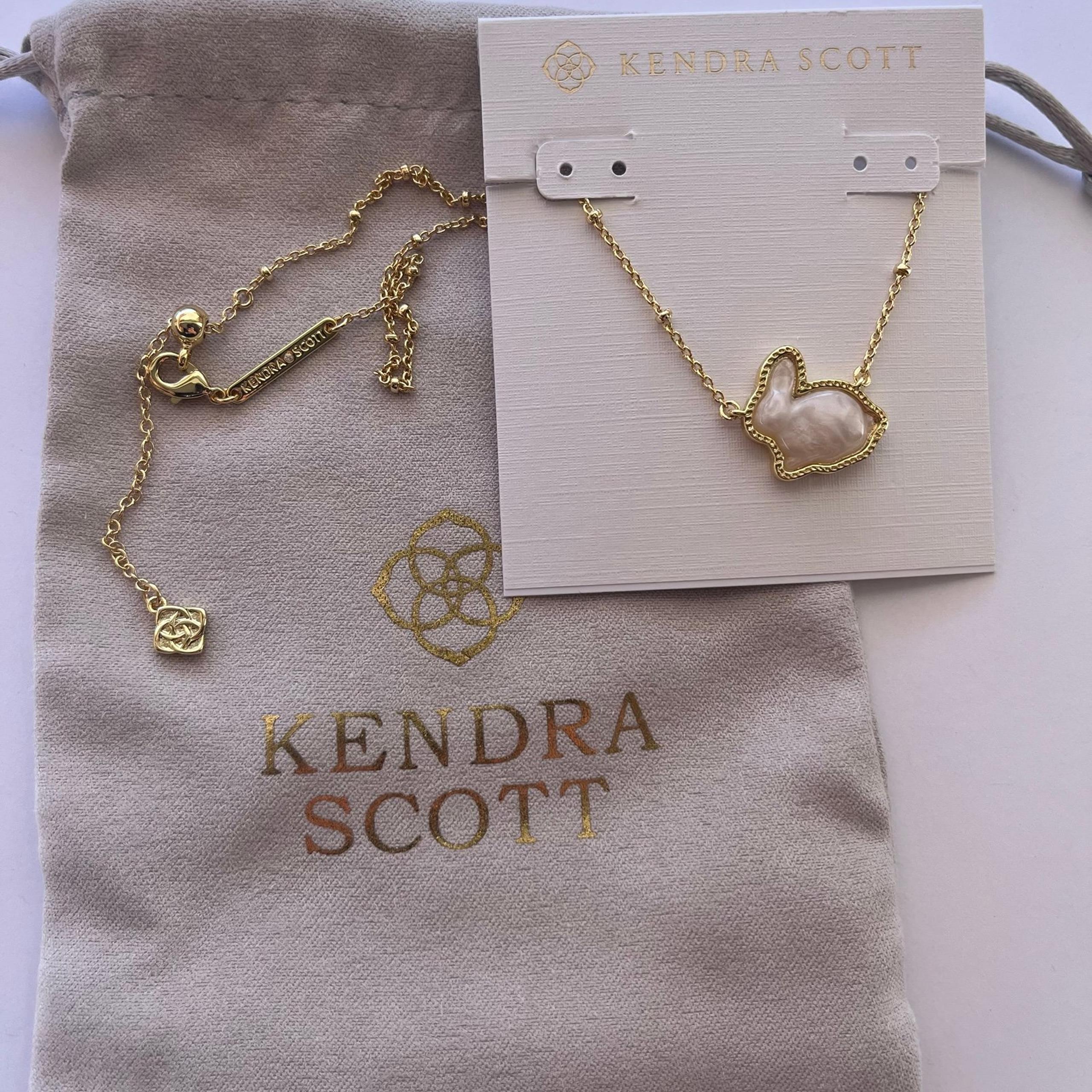 ✨Kendra Scott Bunny Gold Short Pendant Necklace In Taupe Mother-of-Pearl New✨