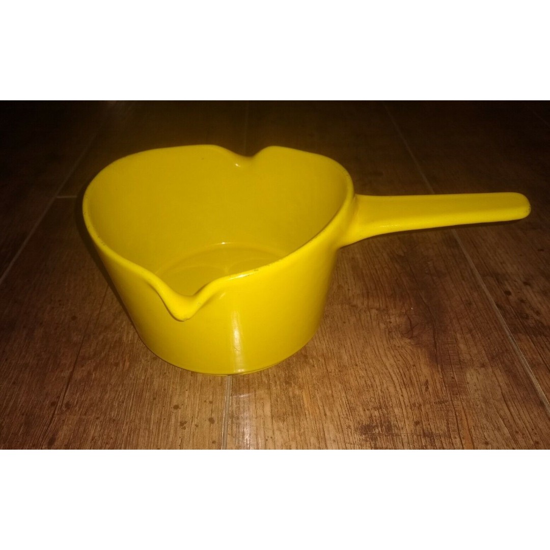 Yellow Cast Iron Spouted Sauce Pan Gravy Boat Pot