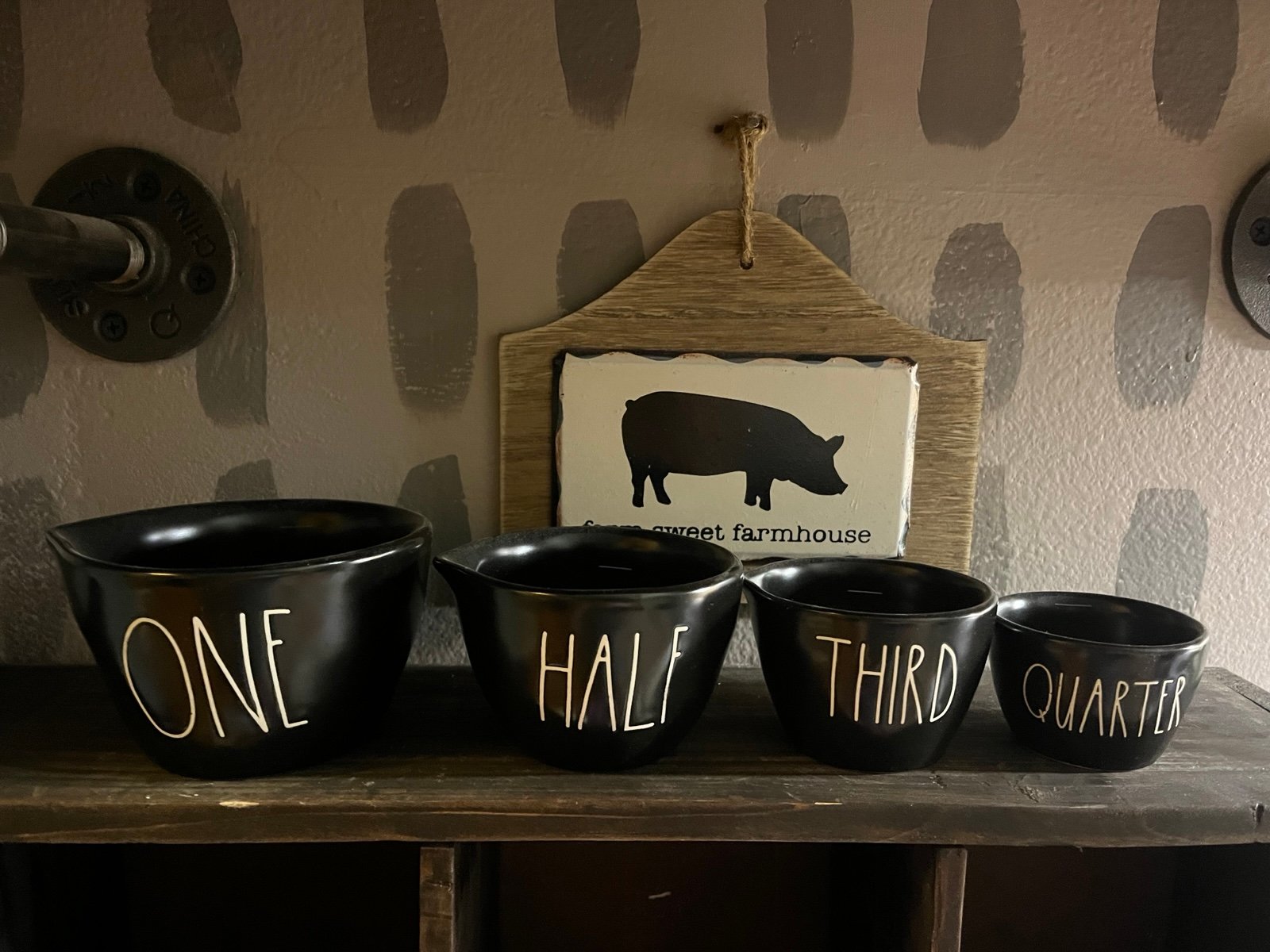 RAE DUNN black measuring cups