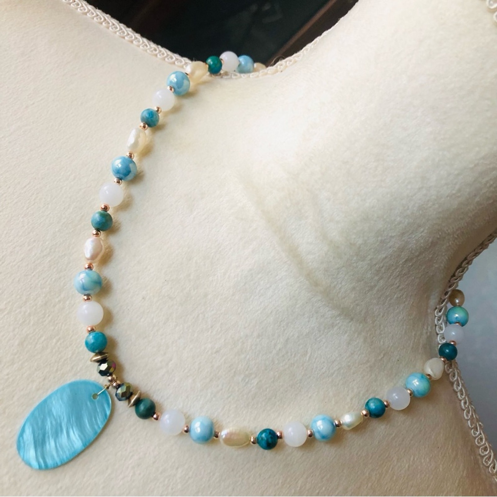 Handcrafted abalone shell dyed agate howlite stone genuine pearl necklace