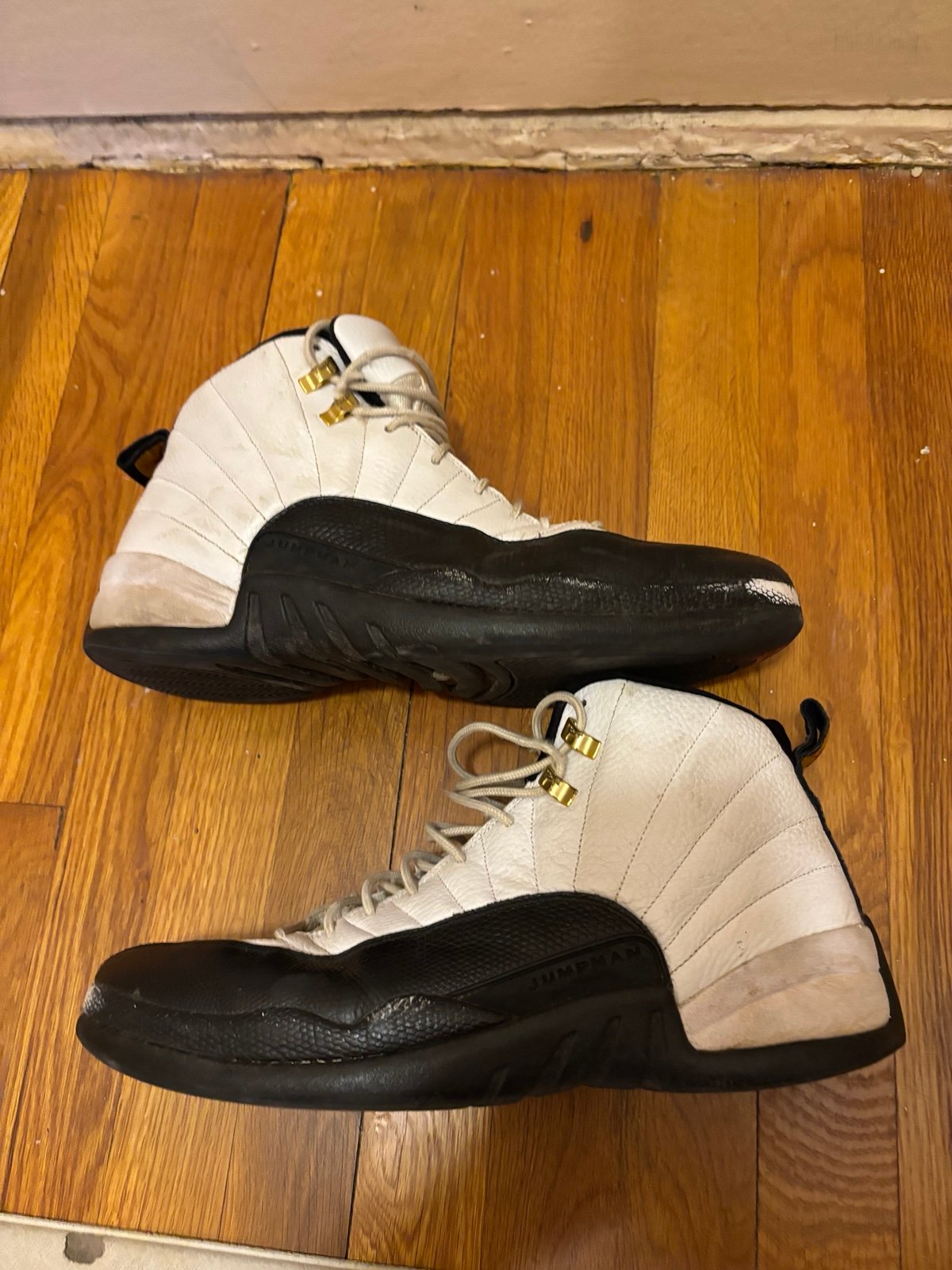 Jordan 13 taxi