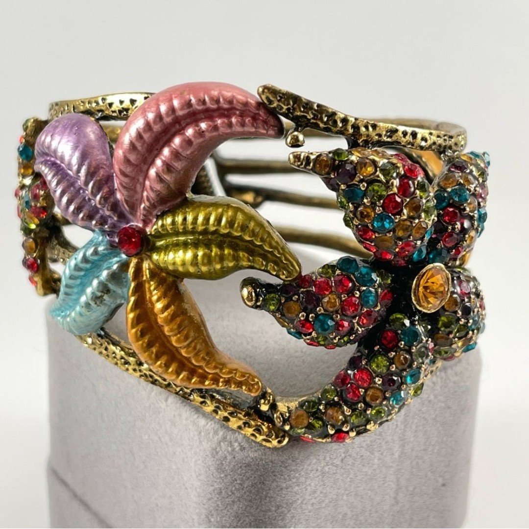 Stunning Vintage Starfish Hinged Clamp Bangle Bracelet Gold Tone Multi Colored