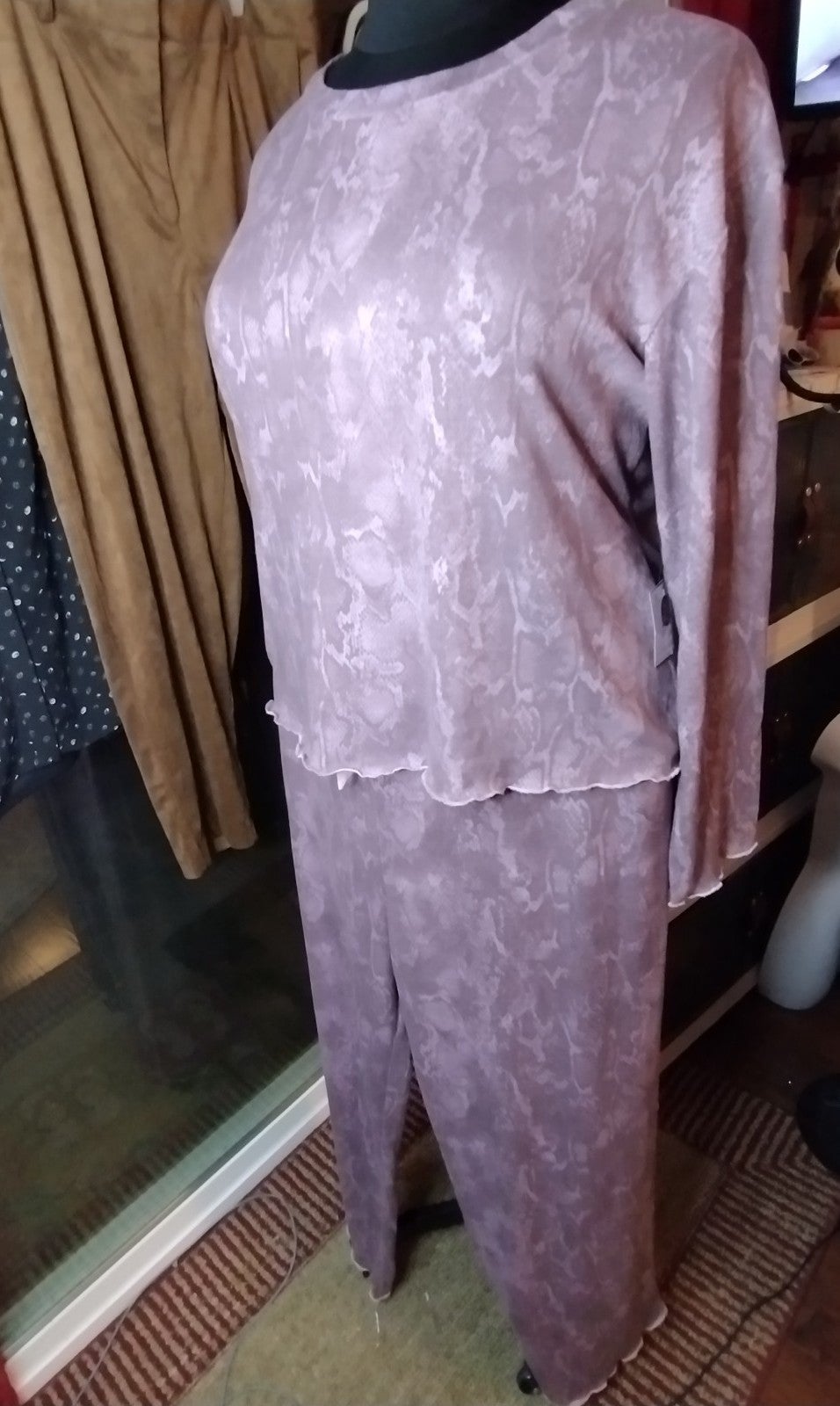Laundry by Shelli Segal Pajama sets Mercari