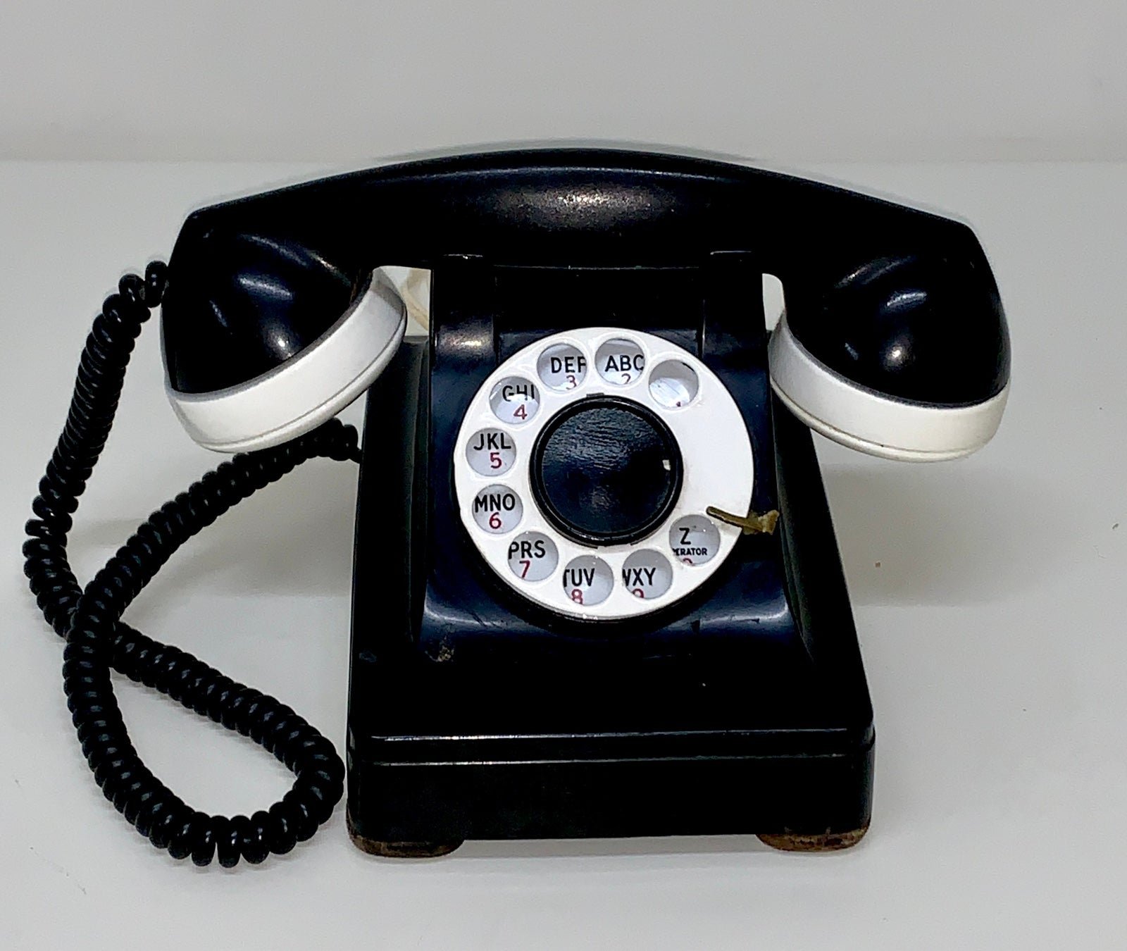 Early Mid Century Vintage WESTERN BELL Rotary Dial Telephone