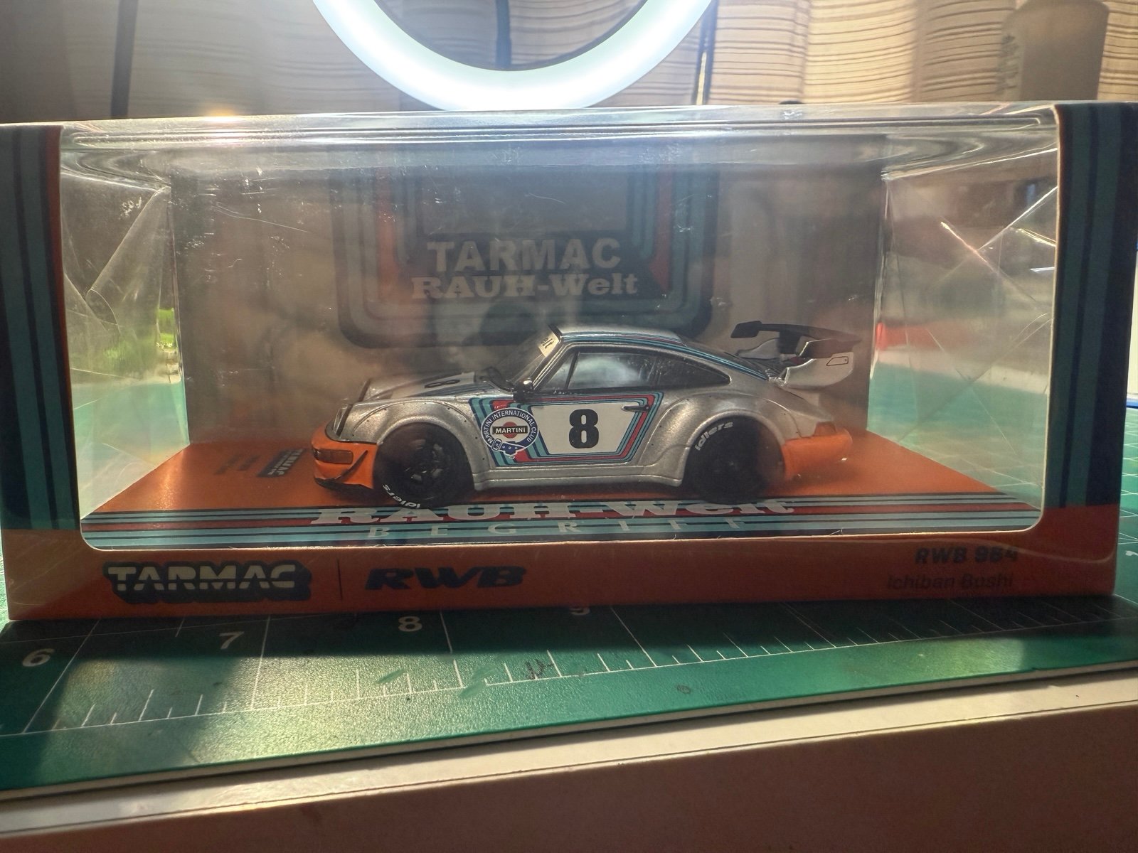 1:43 Tarmac Works Ichiban Boshi Porsche RWB 964