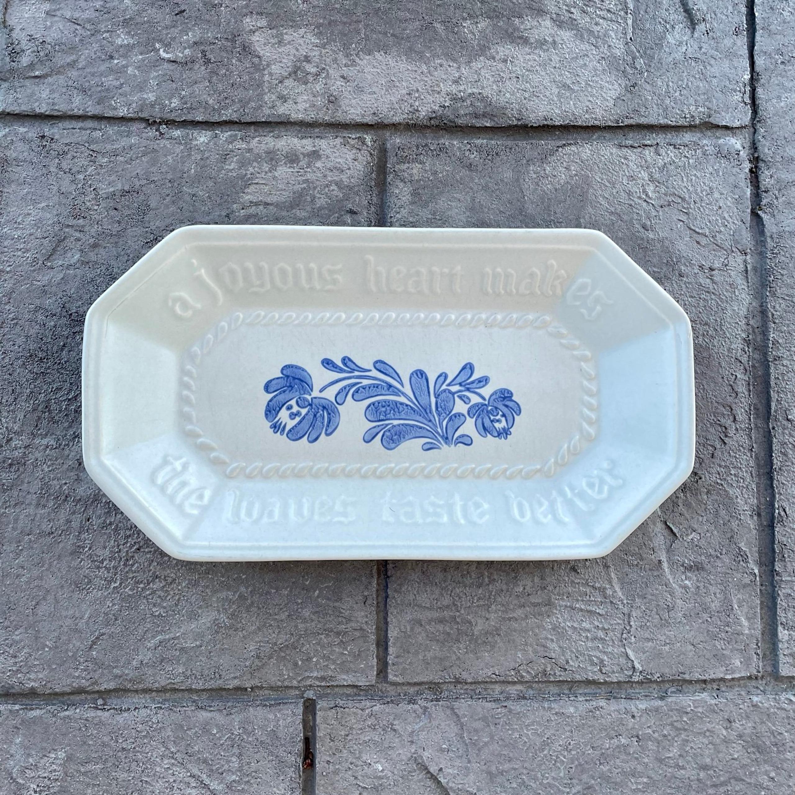 Bread Tray Blue Floral Yorktowne Stoneware Dining Kitchen Grandma - Pfaltzgraff