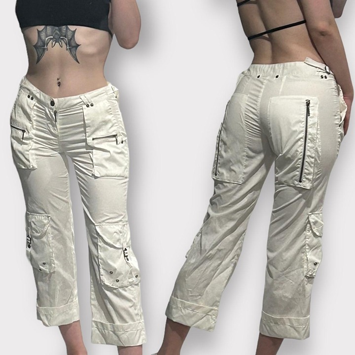 Vintage Y2K white lightweight low waisted cargo style cropped pants