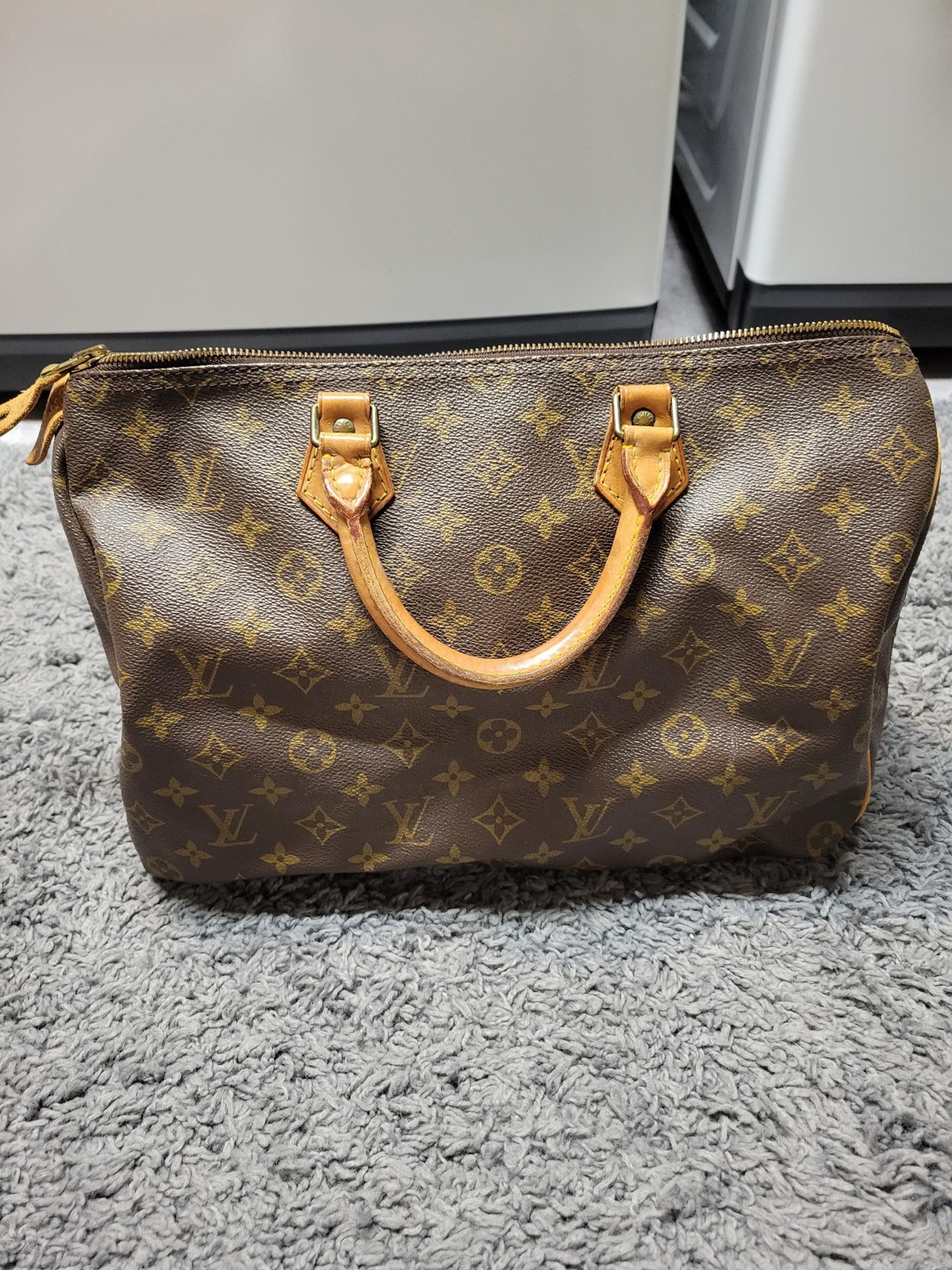 Louis Vuitton Speedy 35