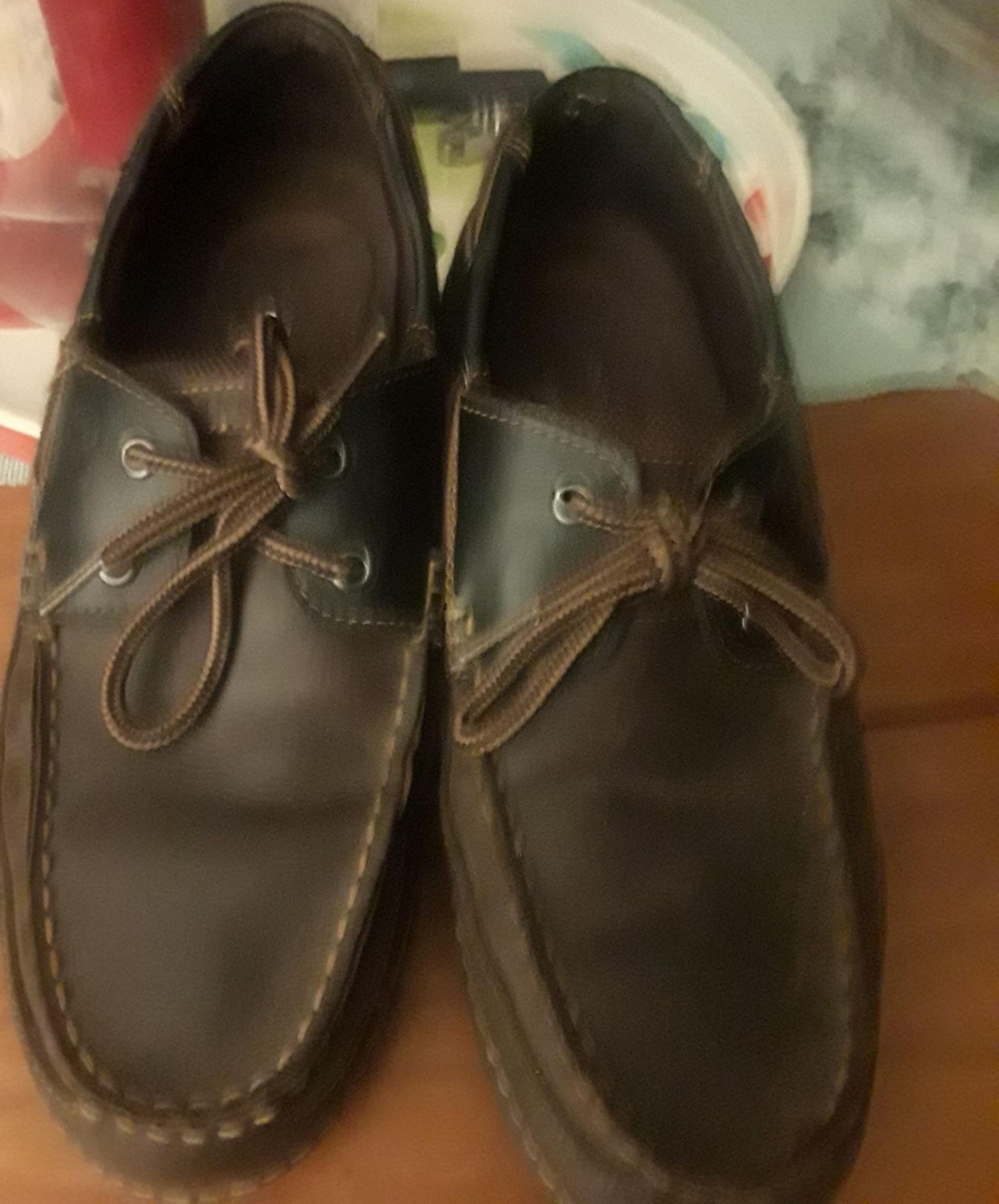 Rockport boat shoes. Men's 8