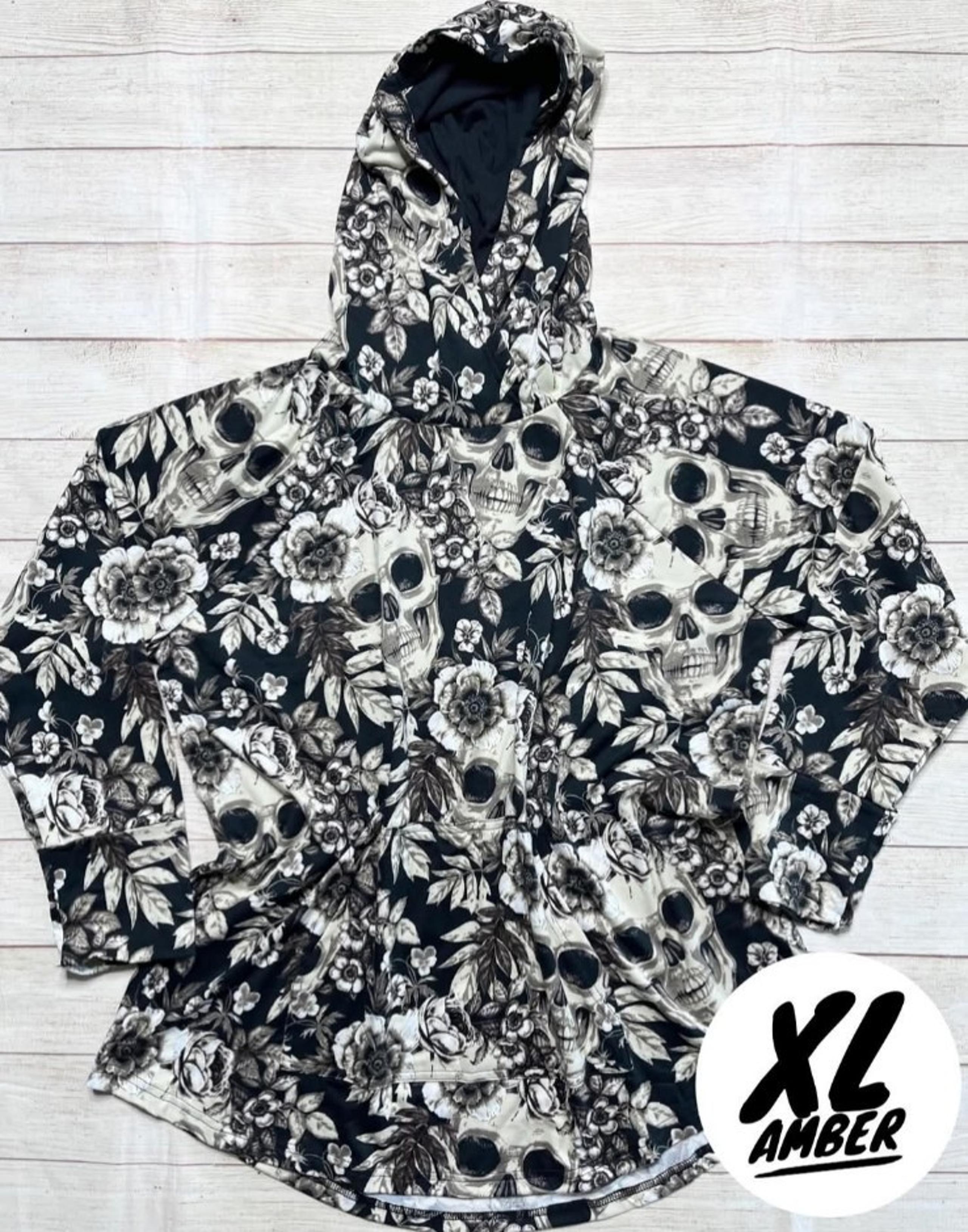 Size XL Lularoe Skull Hoodie Amber Sweatshirt New
