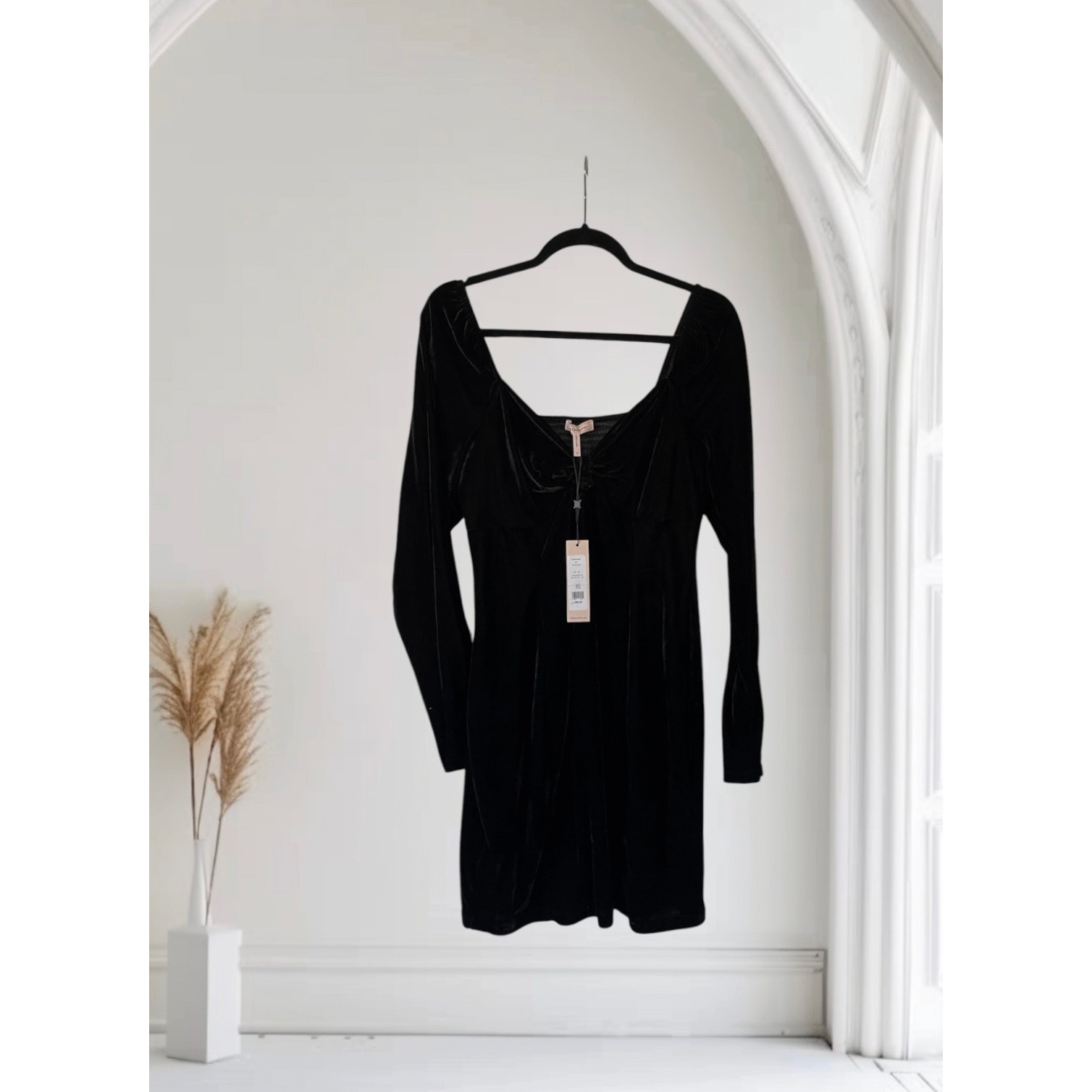 NWT BCBGeneration Black Velvet Mini Dress Size Medium