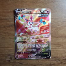 Sylveon V Alternate Art 184/203 Evolving Skies Pokemon card! PSA Worthy!