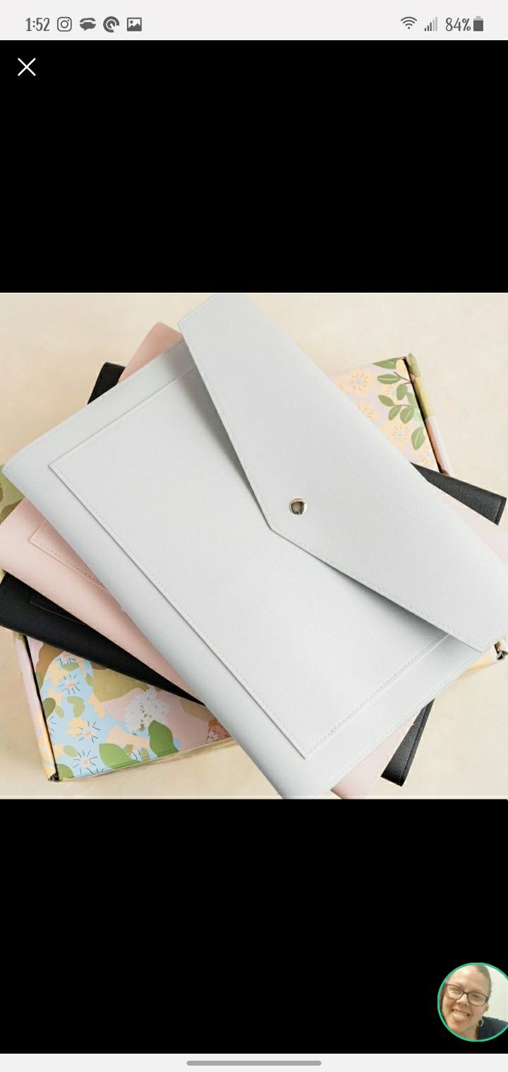 Navy & Gray Glass Ladder Megan Clutch Or