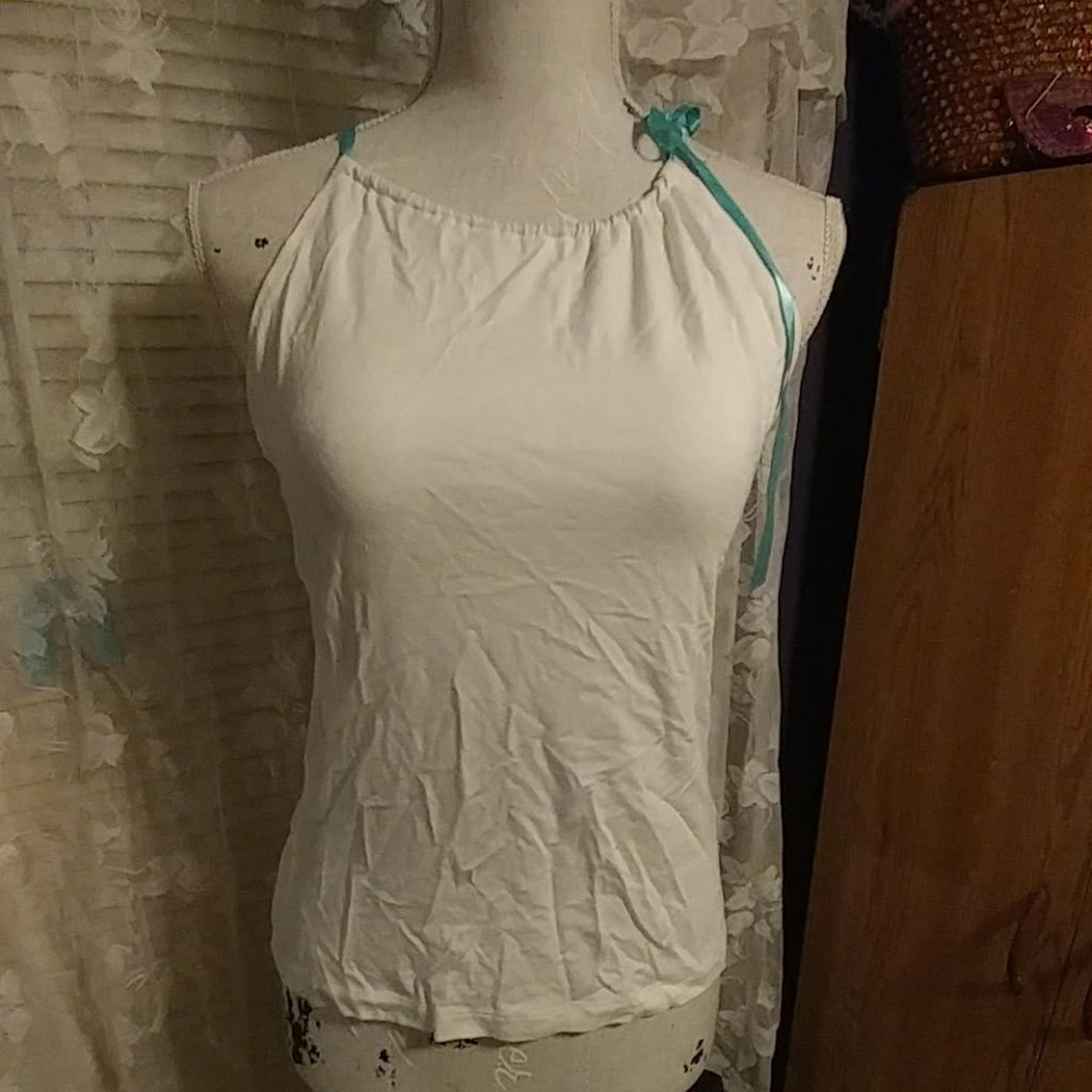LAST CHANCE! NWT Nicole Miller Top