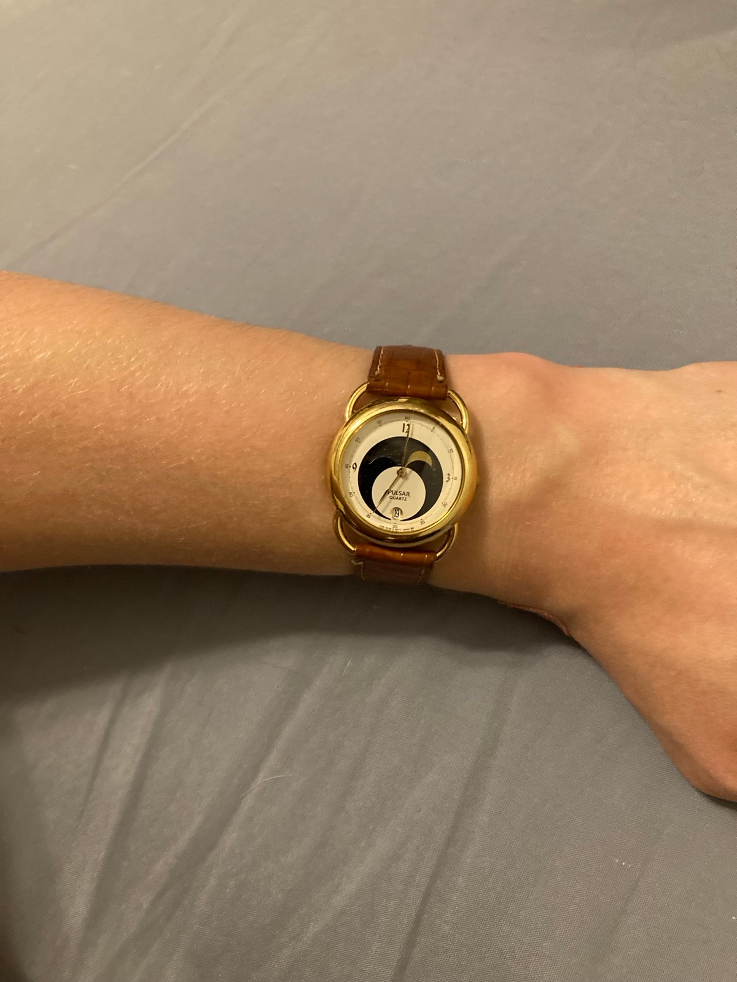 Men’s Vintage Rare Pulsar Galileo V338-6000 Moon Phase Watch gold plated