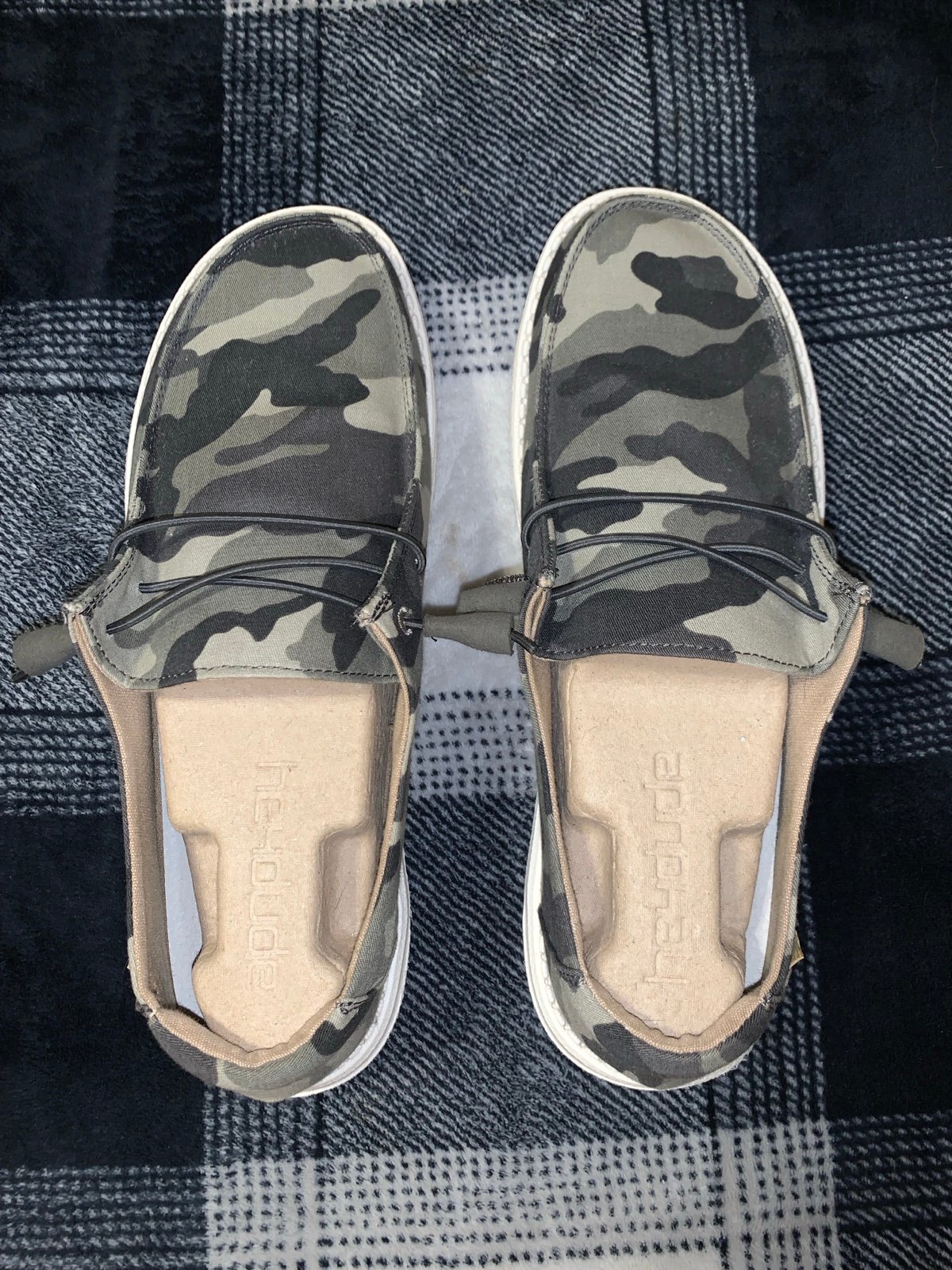 Womens camo hey dudes