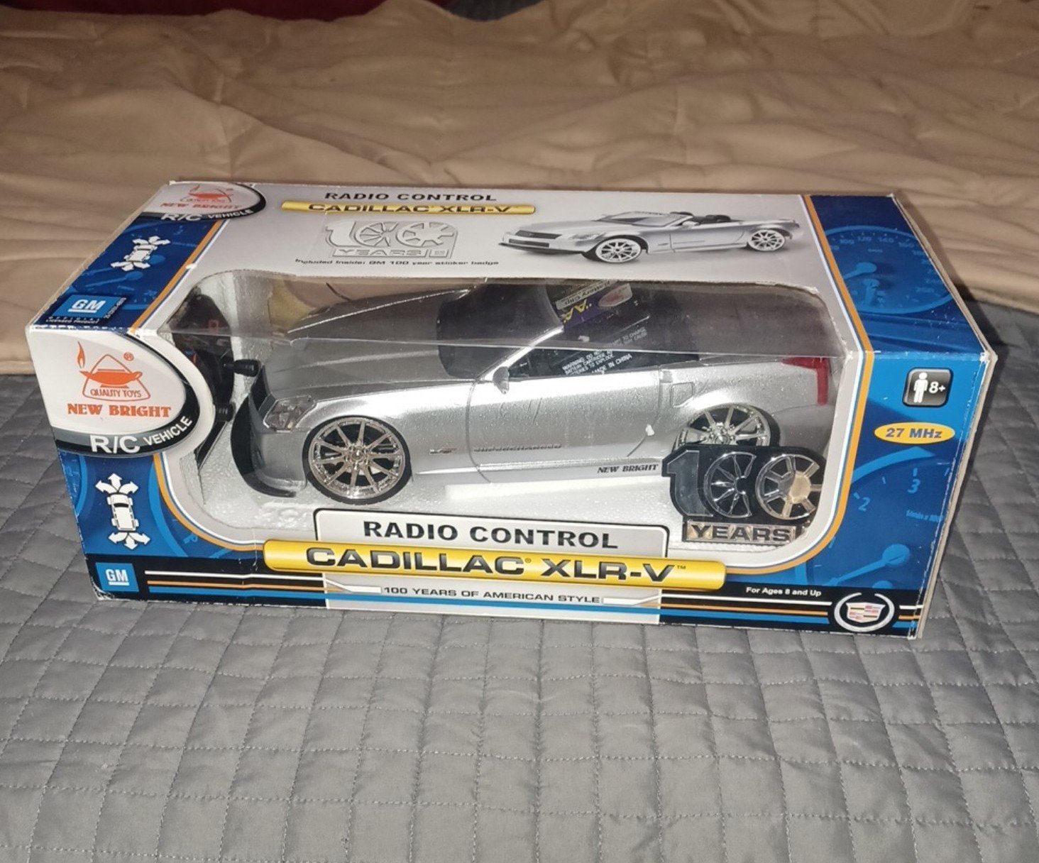 New Bright 2006 Cadillac xlr-v XLR V RC REMOTE CONTROL CAR RARE no. 919