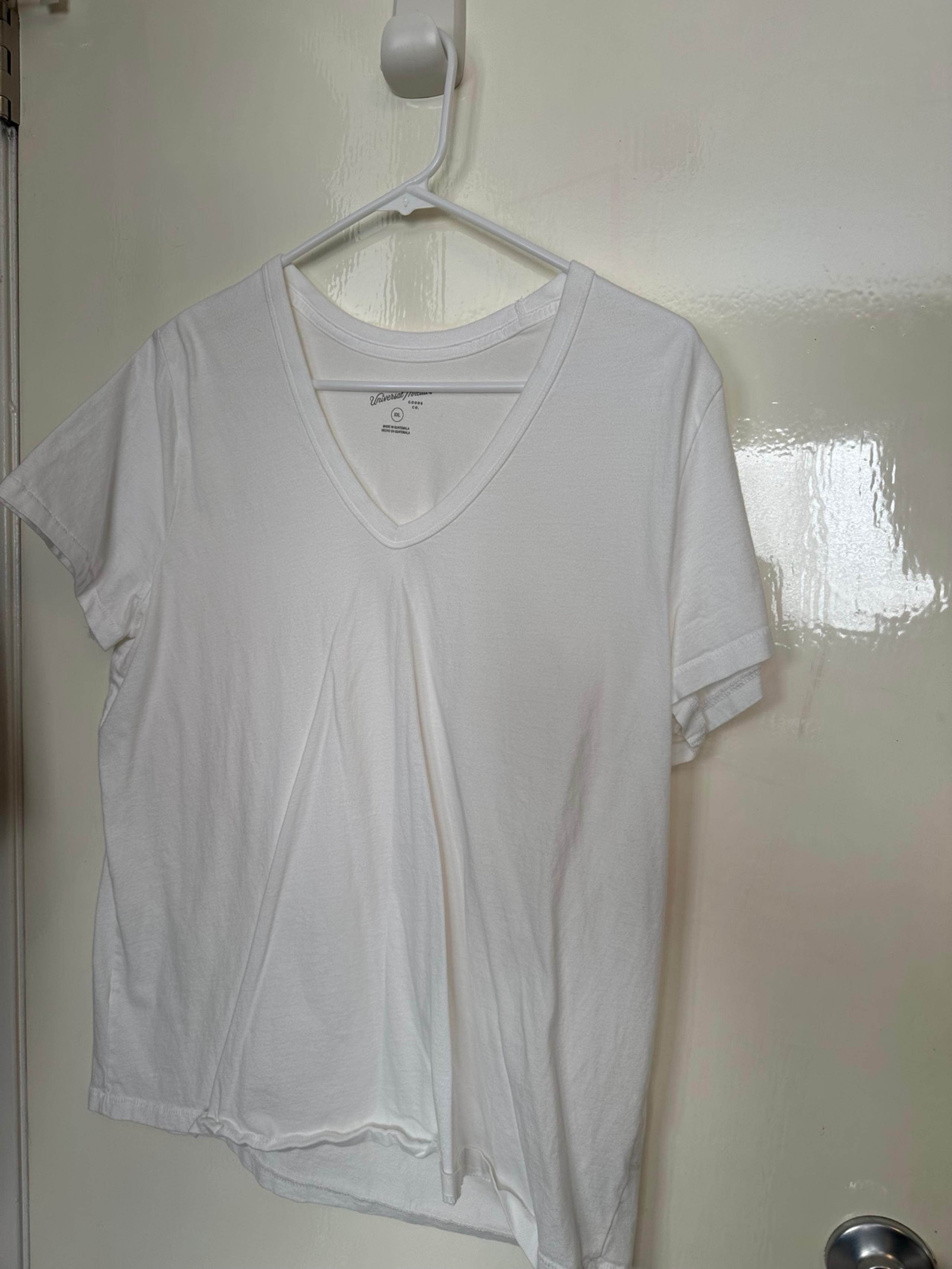 Universal thread white t shirt