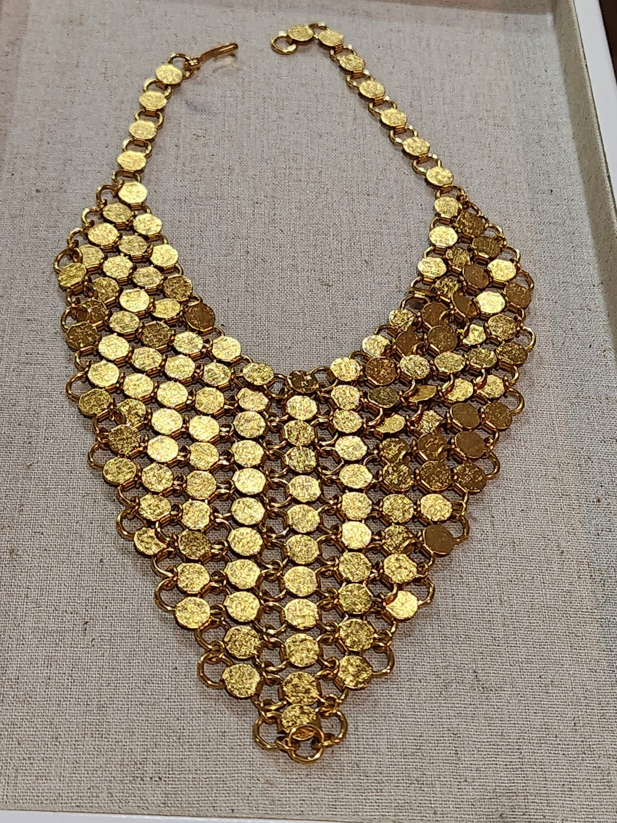 Vtg 1970s Goldplated Disc Mesh Bib Necklace