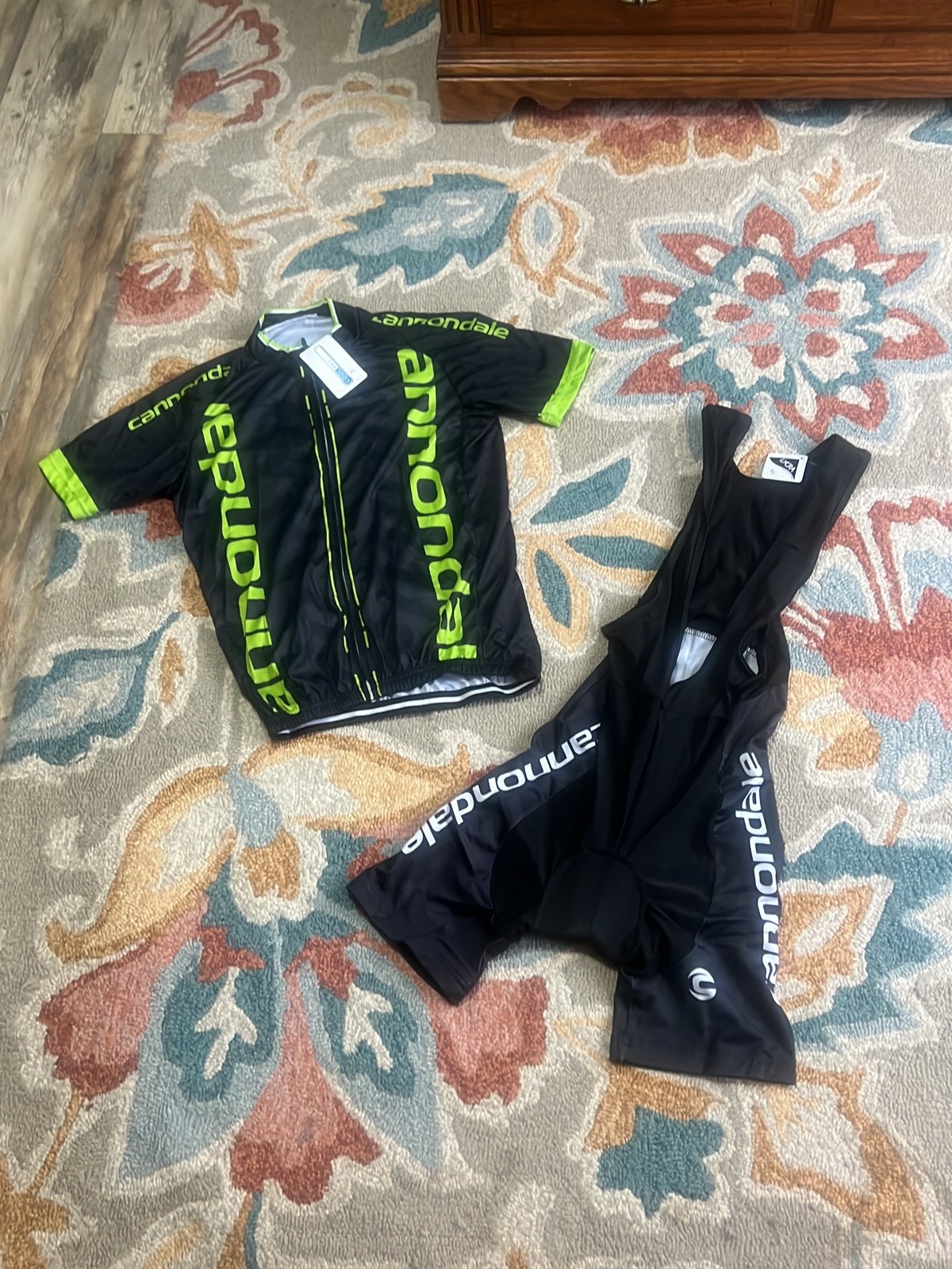 Coolmax Cannondale cycling kit, XL