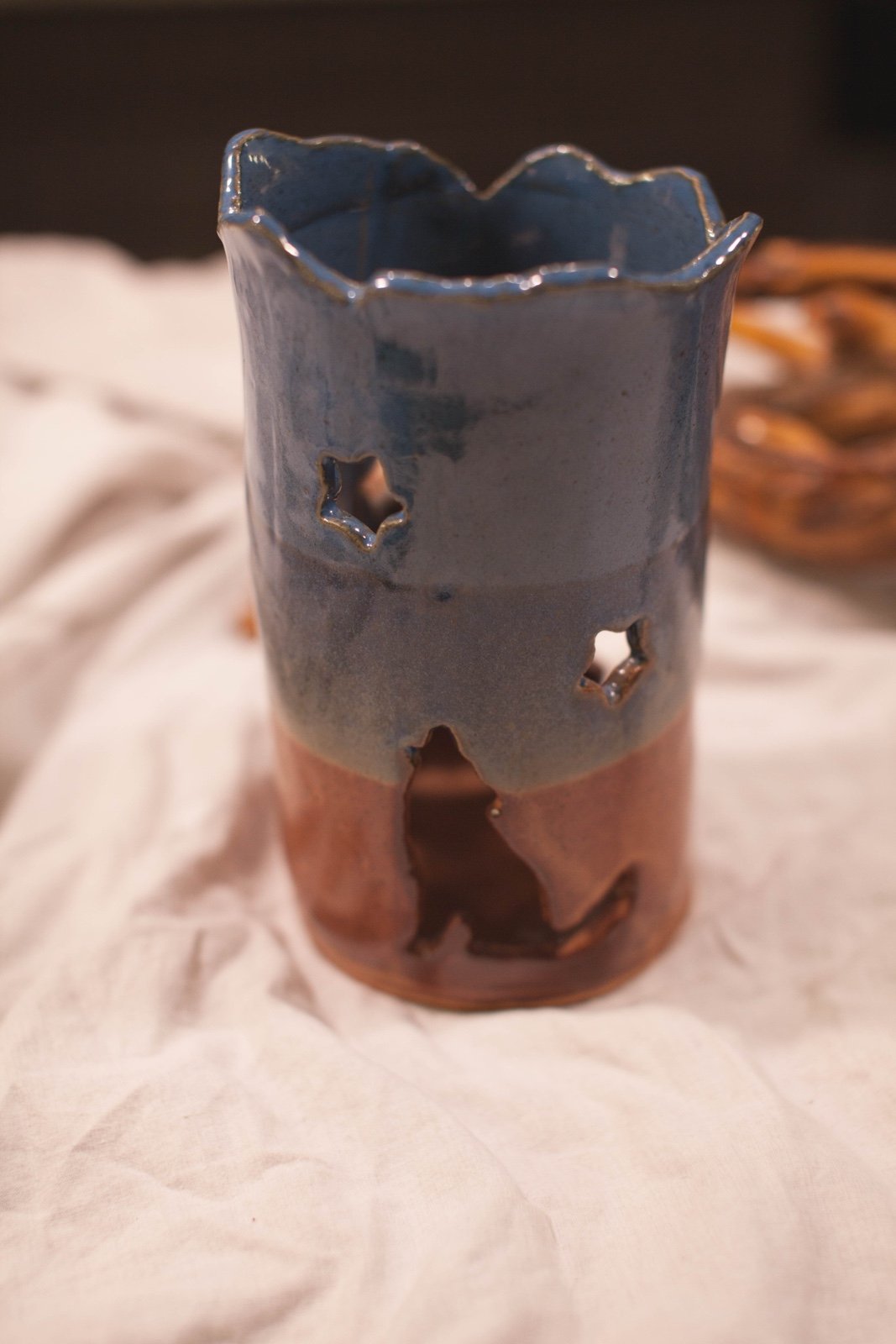 Howling Wolf Vase