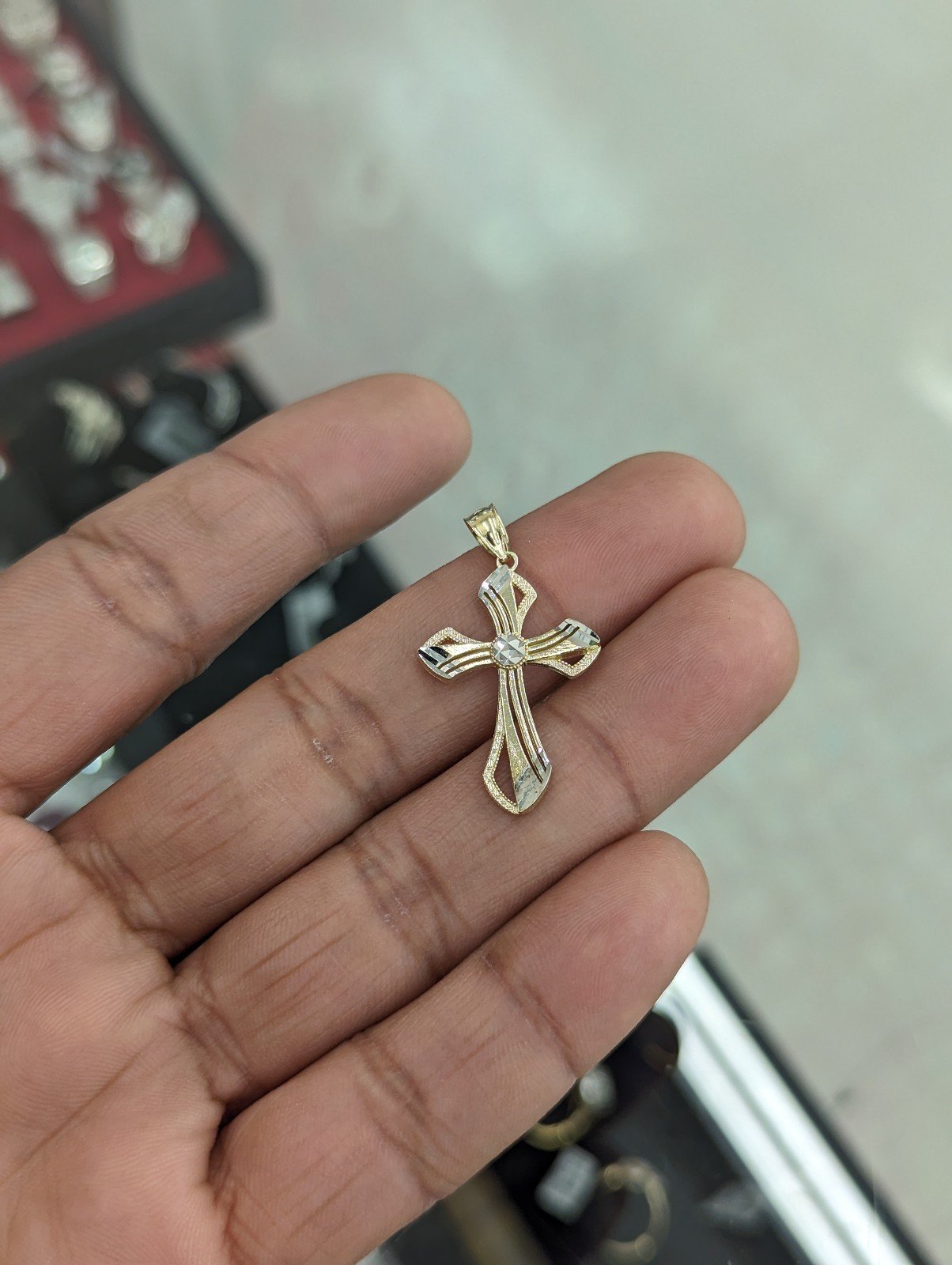 10kt real gold cross pendant