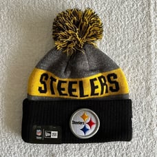 New Era NFL Pittsburg Steelers Beanie Hat with Pompom