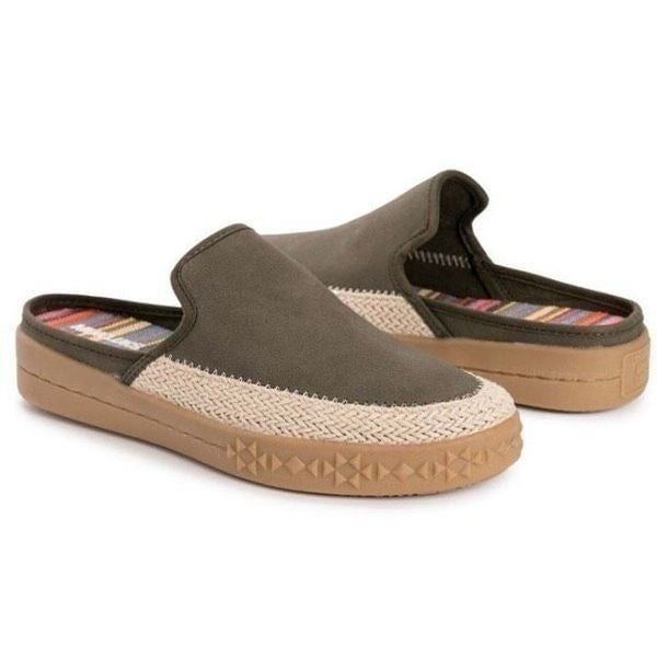 MUK LUKS - L Sz 6.5 Green Street Kings Highway Faux Leather Clogs. New in Box!