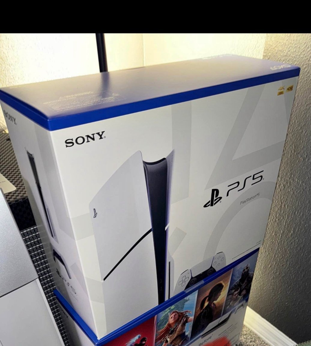 PS5 NEW IN BOX