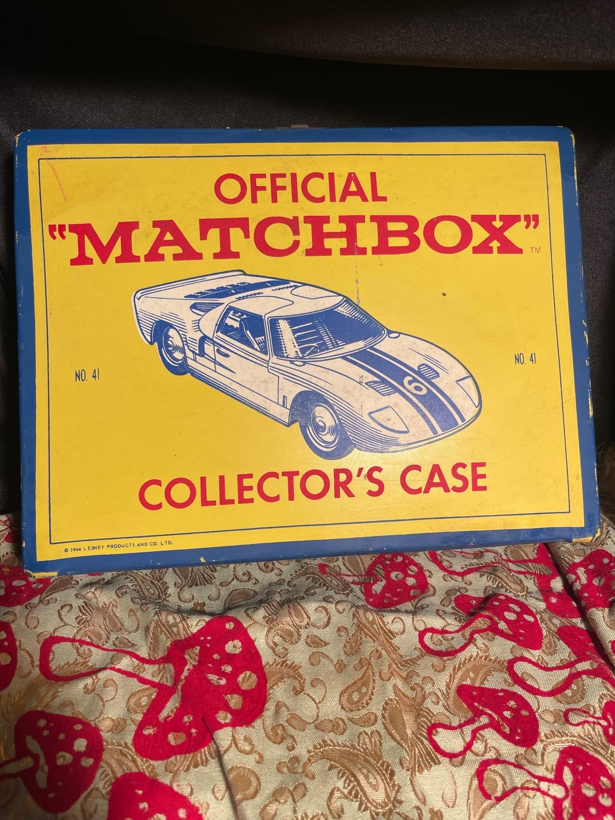 Matchbox lesney case full of lesneys, couple of cool ones