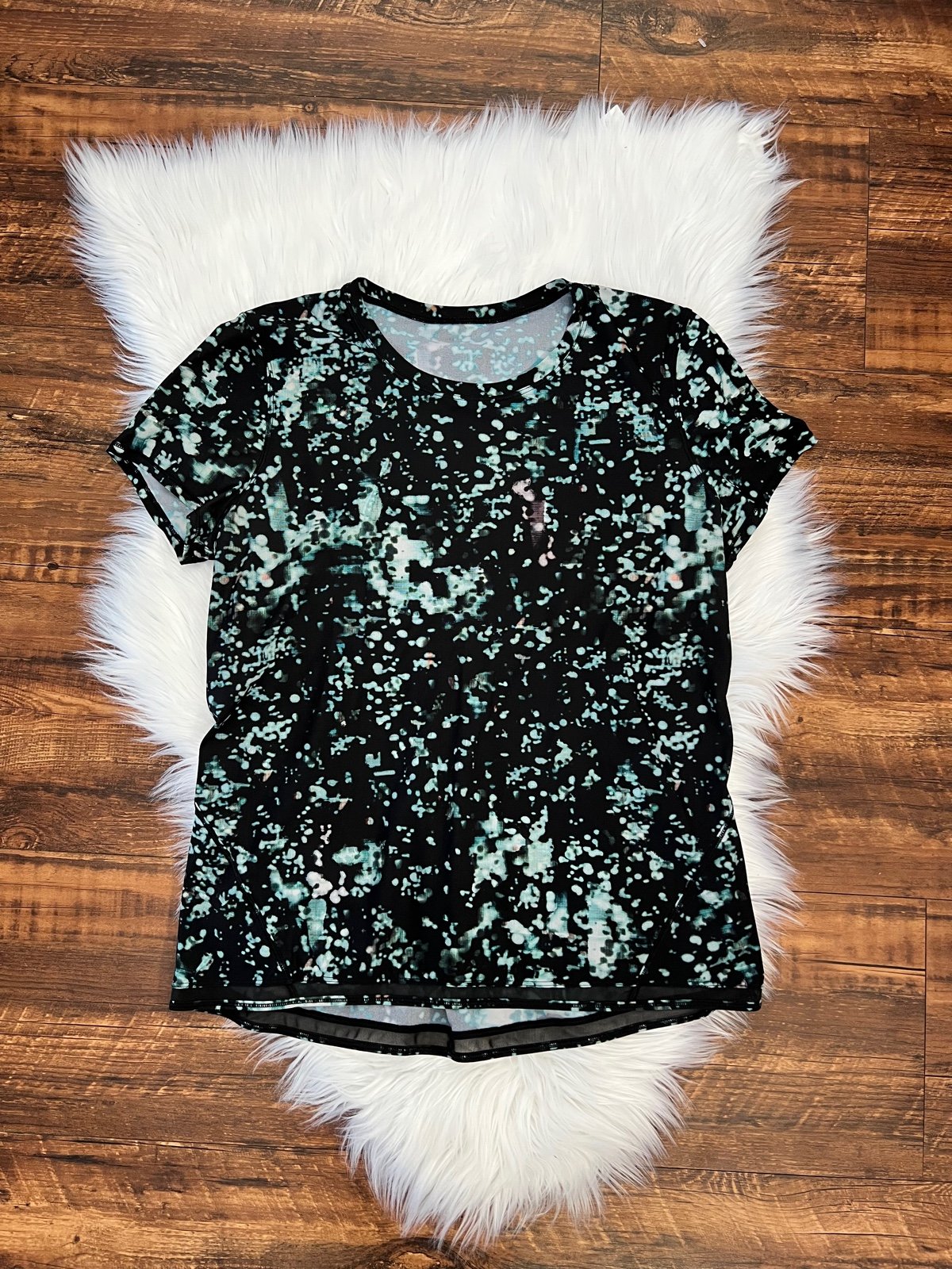 Lululemon top