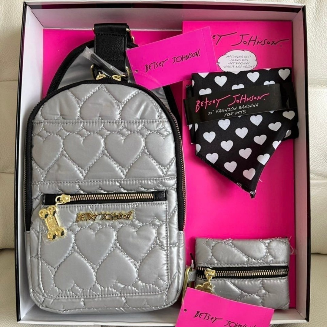Betsey Johnson Quilted Heart 3 Pc Dog / Pet Gift Set