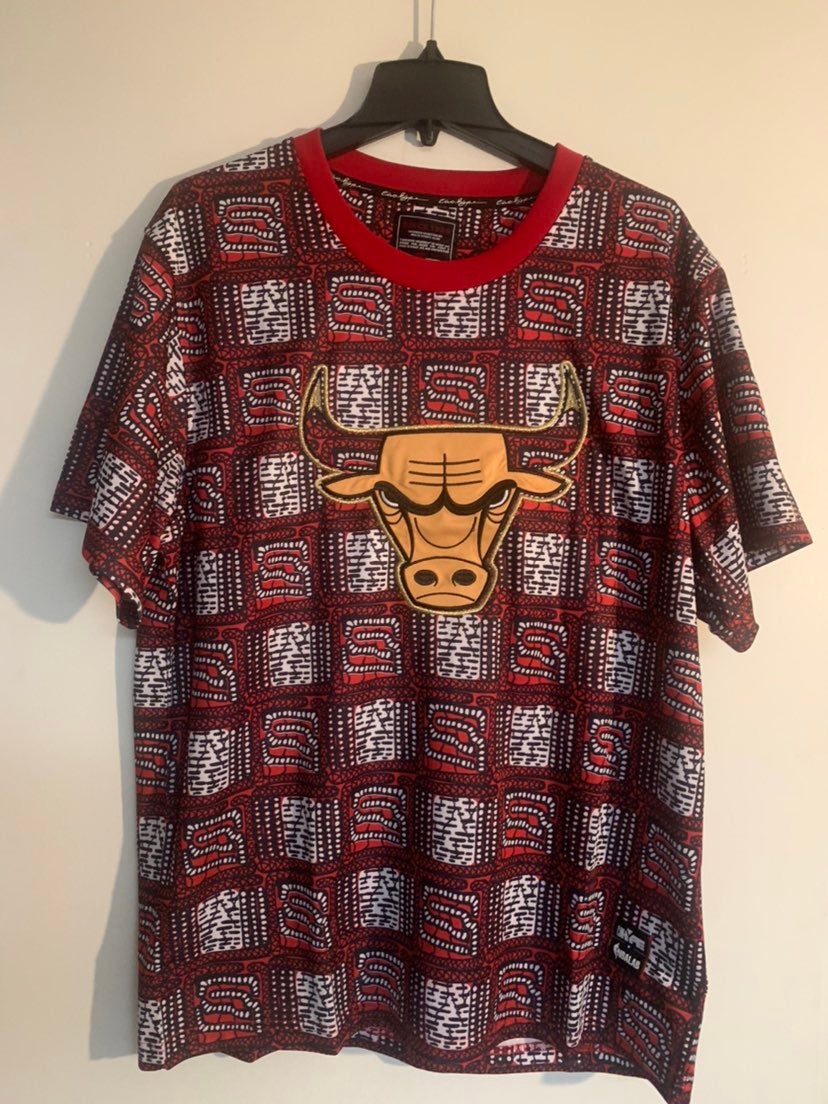 Chicago Bulls Two Hype T-Shirt - L